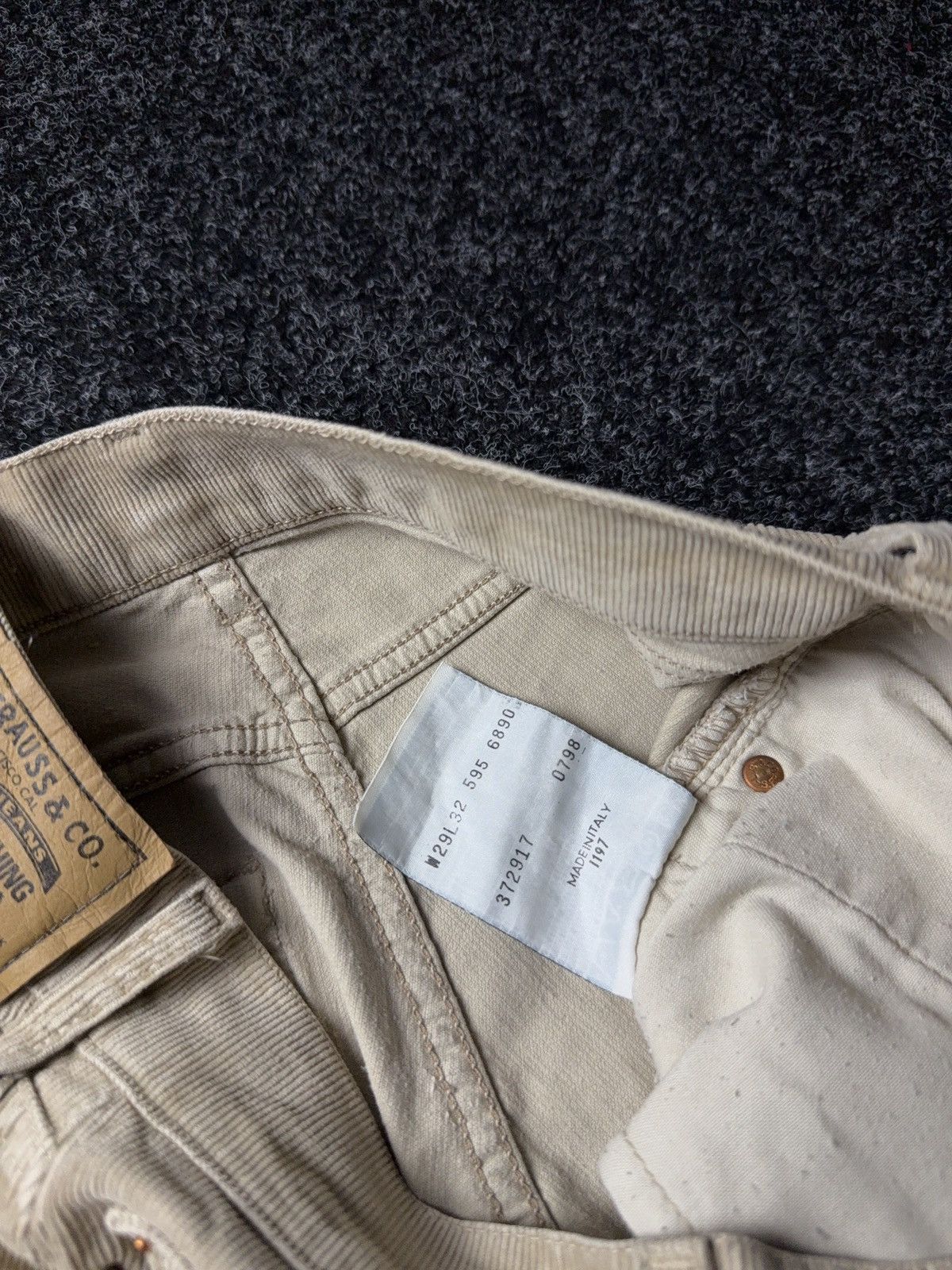 Levi's Vintage Clothing Retro Levi’s 595 Western Beige Corduroy Pants Made in Italy Size 27" / US 4 / IT 40 - 10 Thumbnail