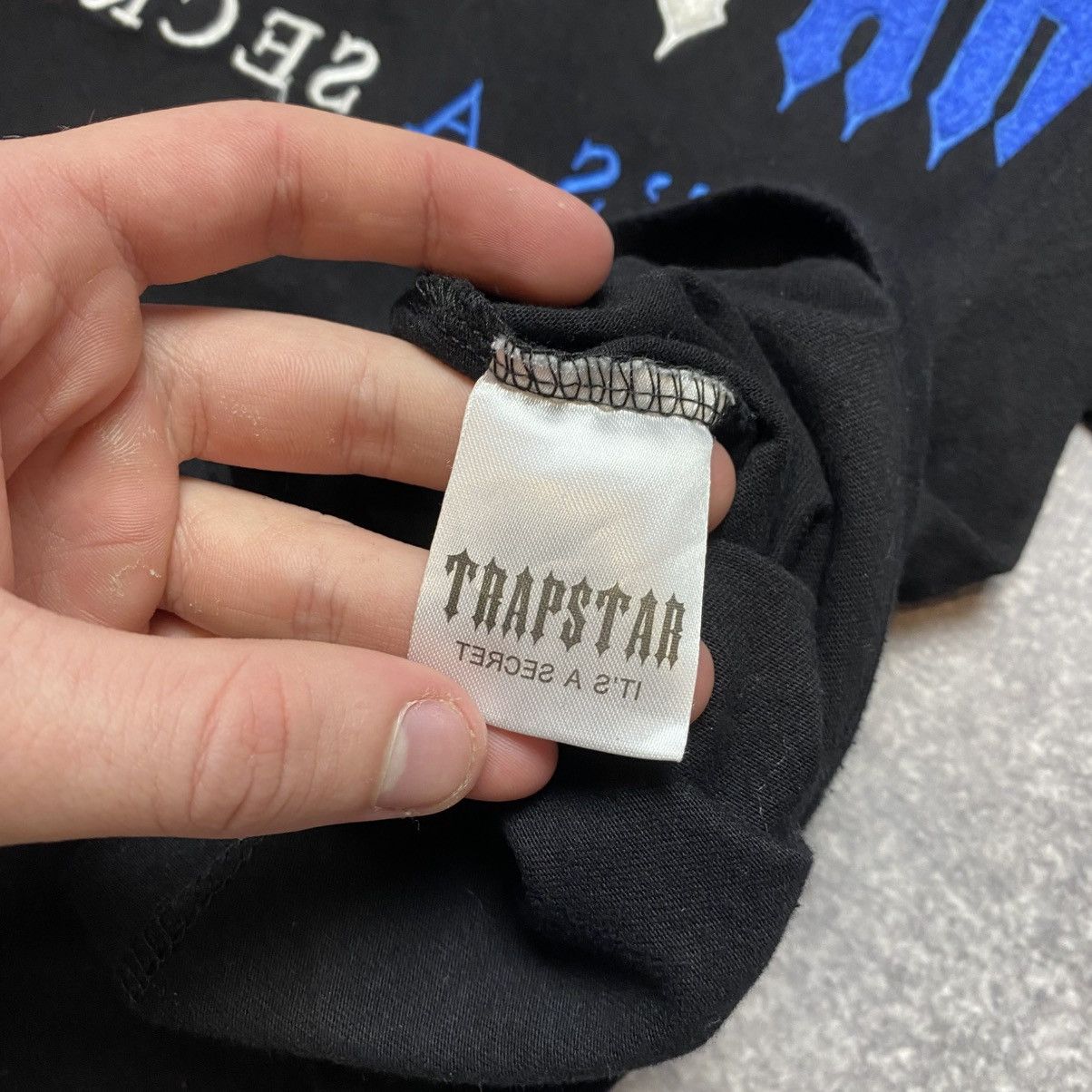 Trapstar London Men’s Trapstar London Big Fleece logo y2k opium tee Size US M / EU 48-50 / 2 - 8 Thumbnail