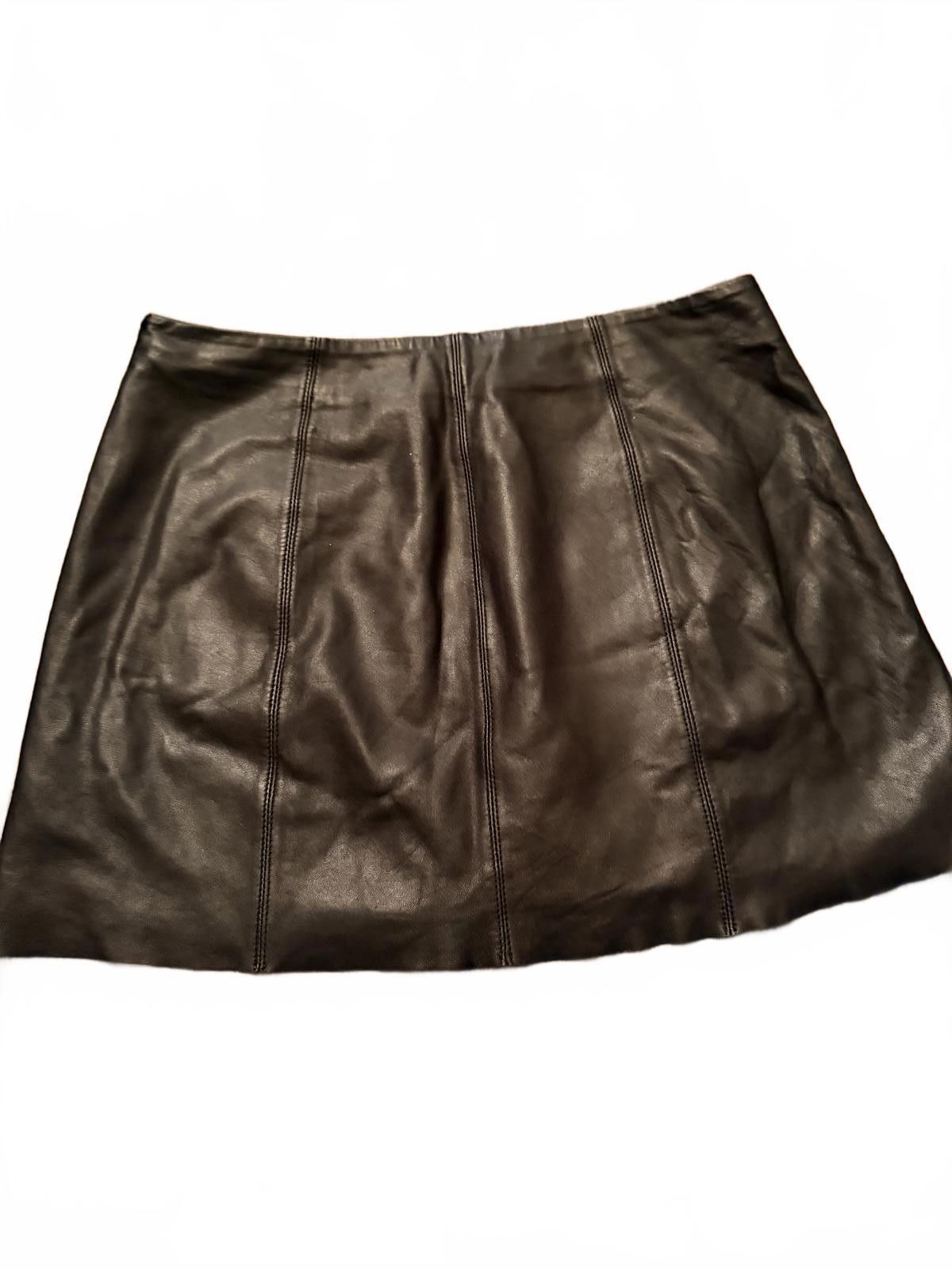 Jones New York Joie Black Lamb Leather Mini Skirt with Front Pockets Size 26" / US 2 / IT 38 - 2 Thumbnail