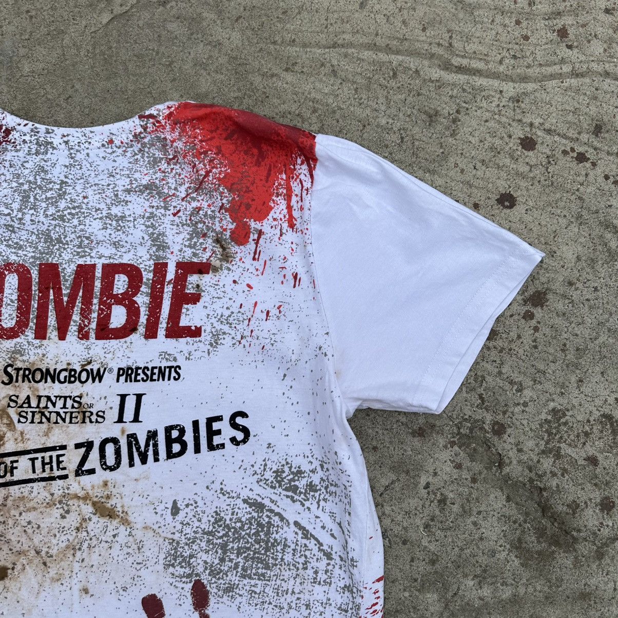 Japanese Brand × Vintage Vintage Strongbow T-shirts Night Of the Zombie Custom Size US M / EU 48-50 / 2 - 10 Thumbnail