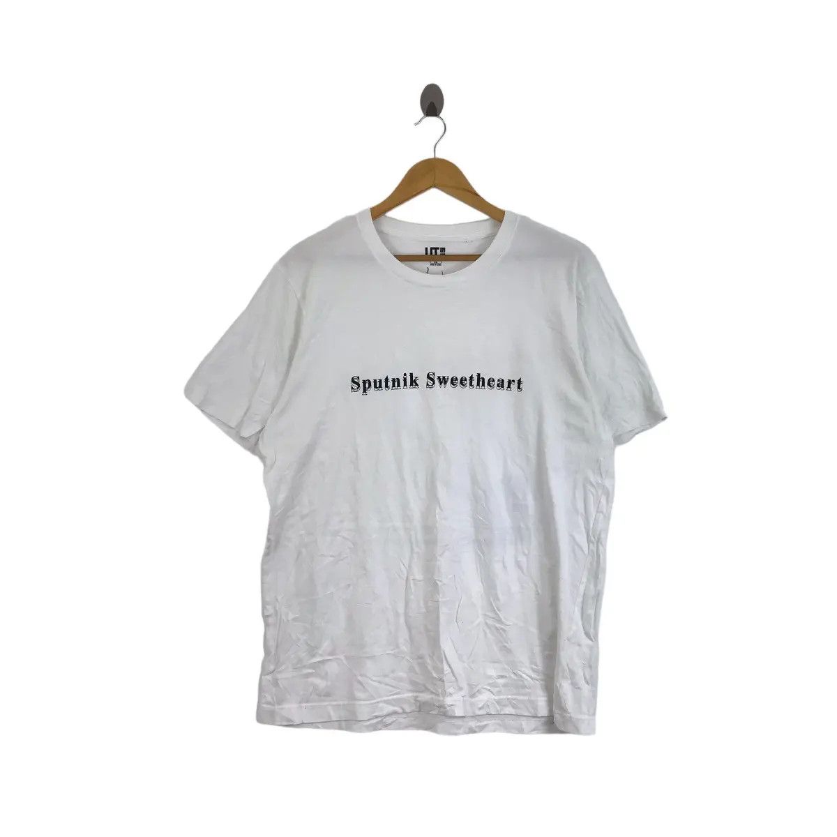 Vintage UNIQLO x HARUKI MURAKAMI Sputnik Sweetheart Novel Tee Shirt Size XL / US 12-14 / IT 48-50 - 1 Thumbnail
