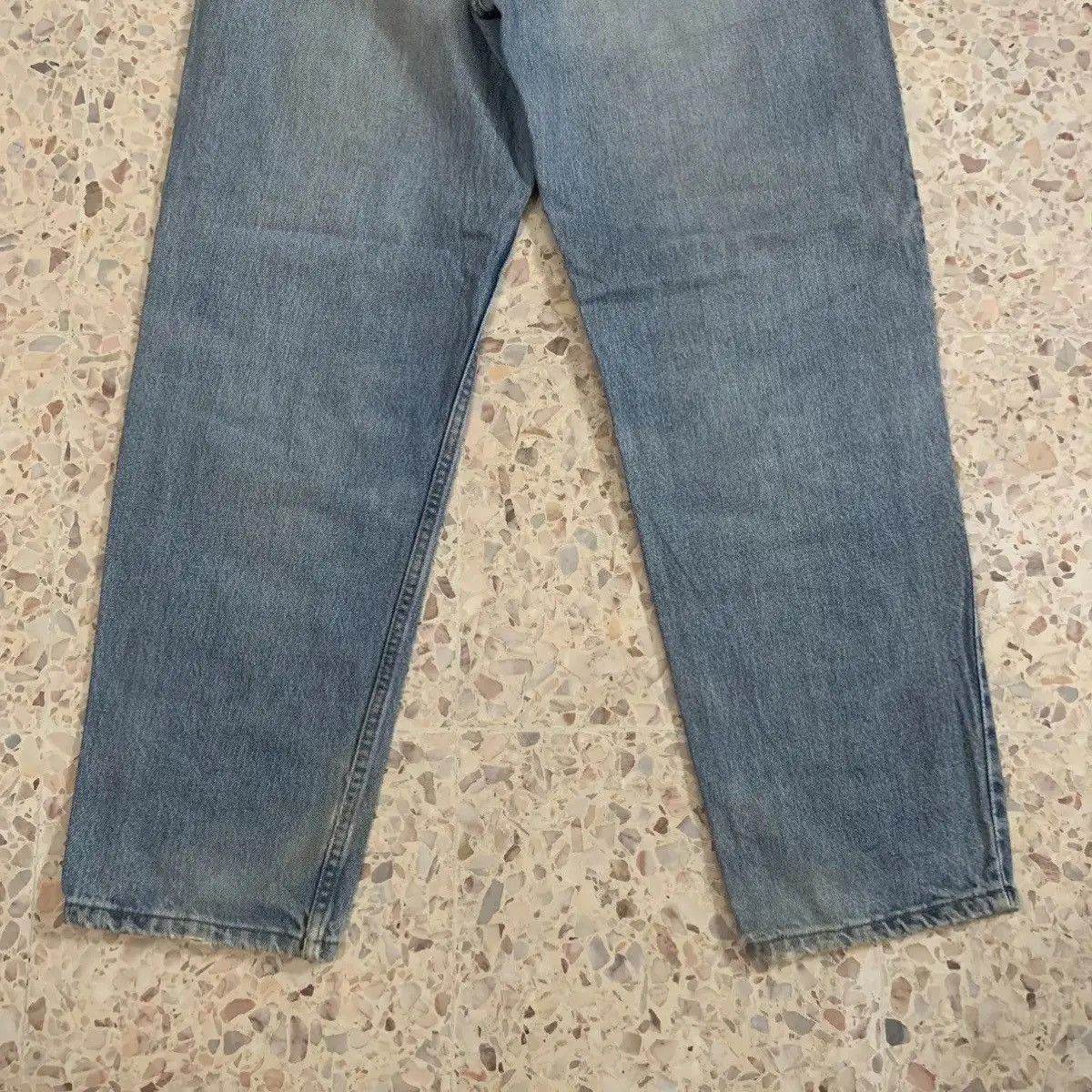 Levi's Levi’s 550 Jeans Ripped Denim Levis Light Wash Pants Size US 32 / EU 48 - 9 Thumbnail