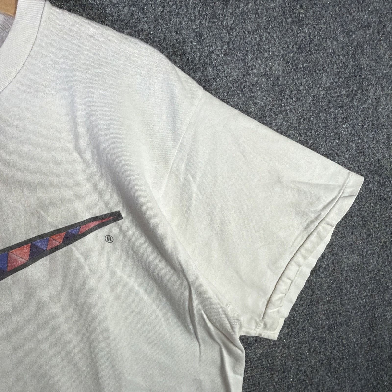 Nike Vintage Nike Shirt Mens White 80s Center Swoosh Jungle ACG Size US M / EU 48-50 / 2 - 5 Thumbnail