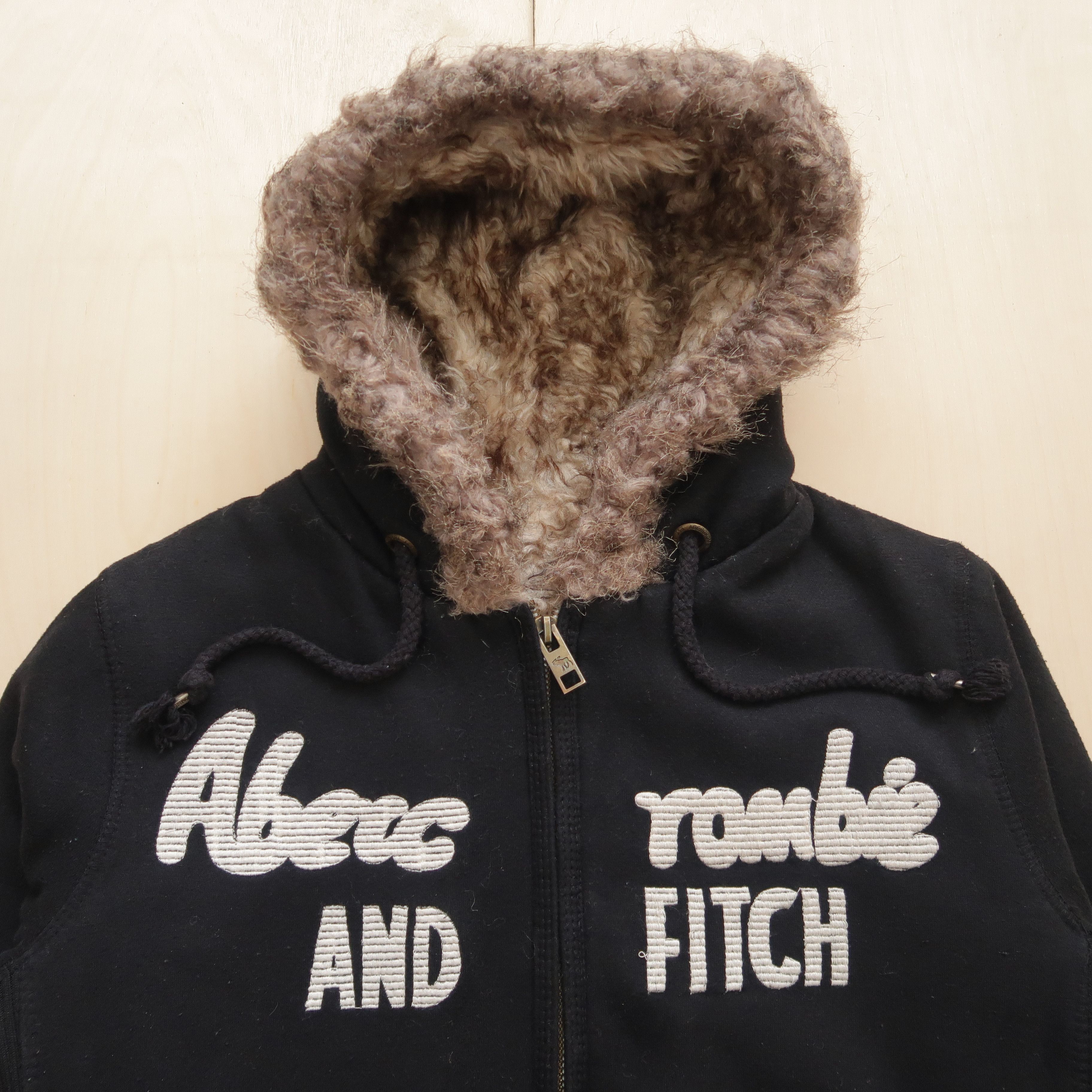 Japanese Brand 2000s Abercrombie Fur Hoodie Sherpa Inner Like GOA Size US M / EU 48-50 / 2 - 3 Thumbnail