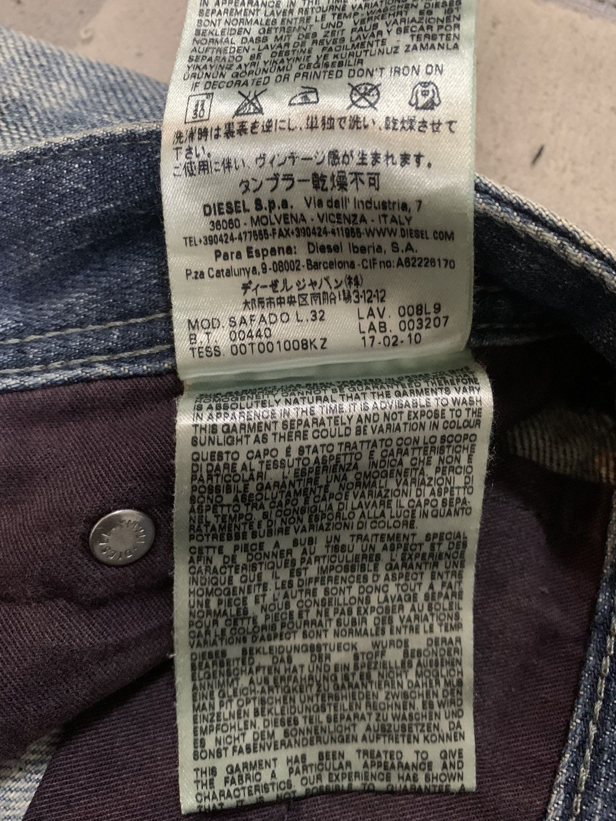 Diesel Vintage Diesel Industry Safado Bleached Grunge Ripped Jeans Size US 32 / EU 48 - 21 Thumbnail