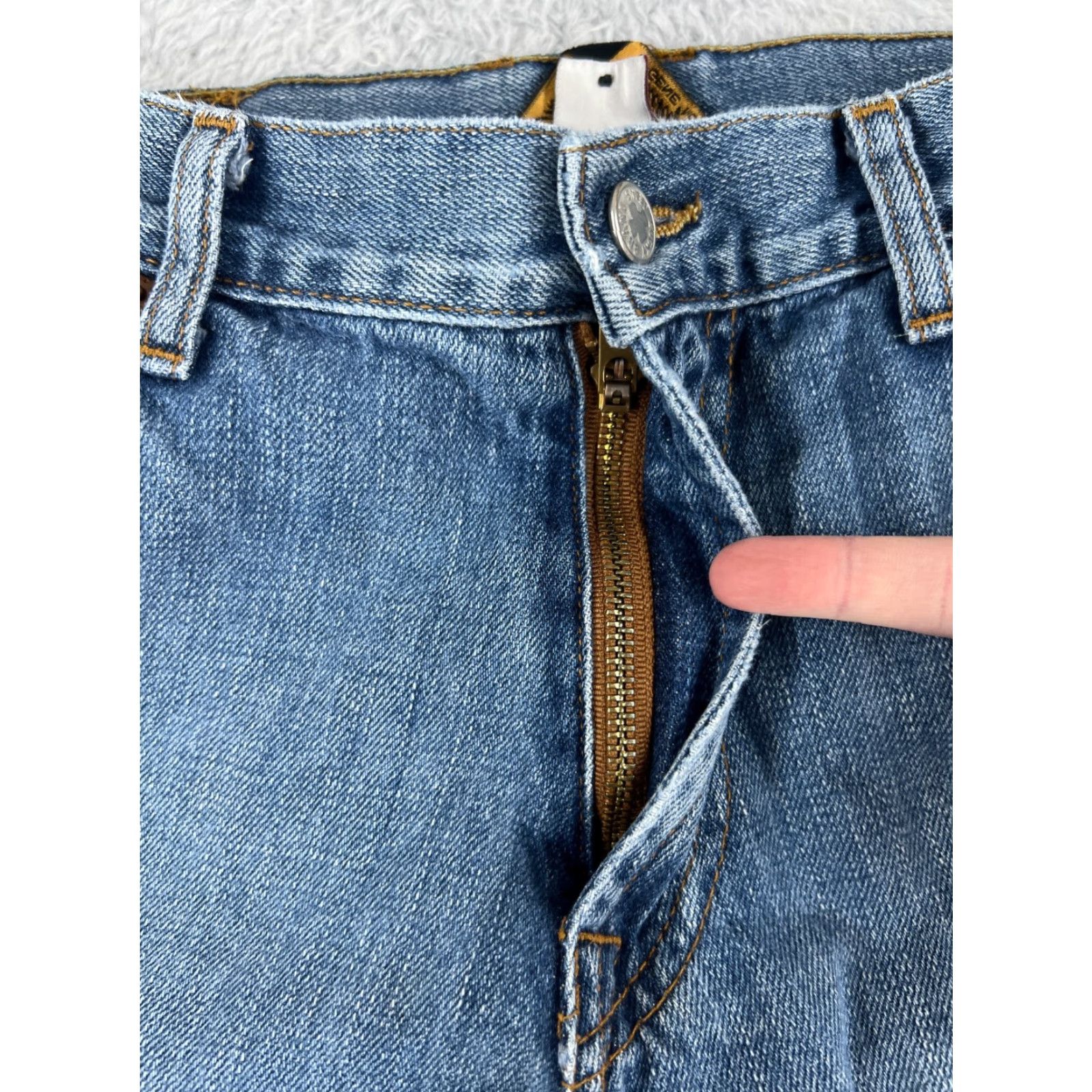 Lucky Brand Lucky Brand Jeans Mens 34 Blue Denim 100% Cotton Classic Relaxed Straight 5-Pocket Design Zip Closure Regular Size 33x27 Men's Jeans Blue Denim Size US 34 / EU 50 - 5 Thumbnail