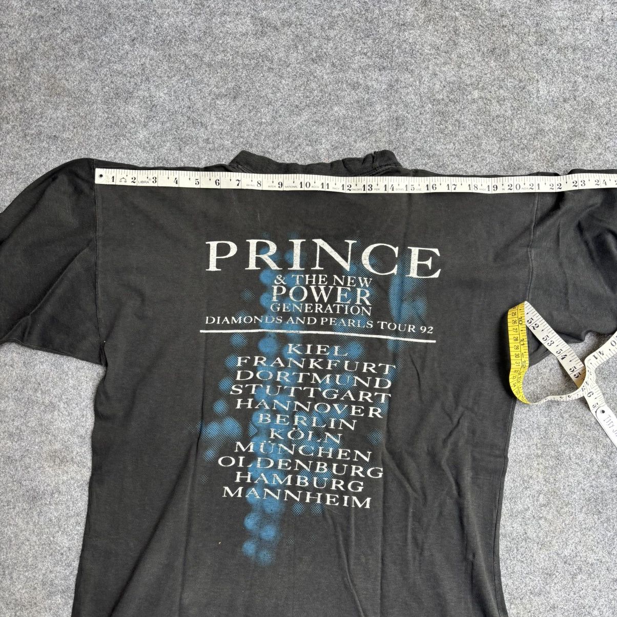 Vintage Vintage Prince and the New Power Generation 1992 Tee Size US M / EU 48-50 / 2 - 10 Thumbnail