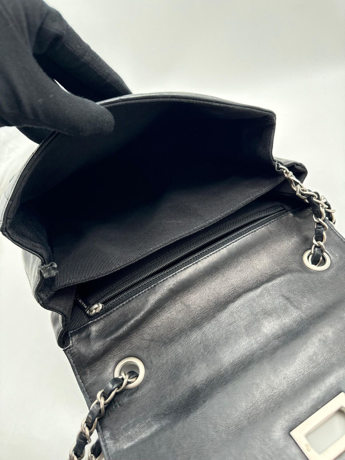 Chanel × Vintage CHANEL BLACK SQUARE QUILTED CHAIN SHOULDER BAG Size ONE SIZE - 10 Thumbnail