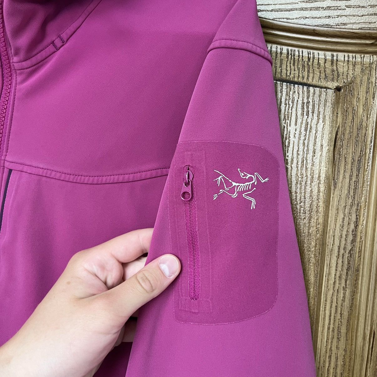 Arc'teryx Vintage Arc’Teryx Pink Soft-Shell Outdoor Jacket Size US S / EU 44-46 / 1 - 4 Thumbnail