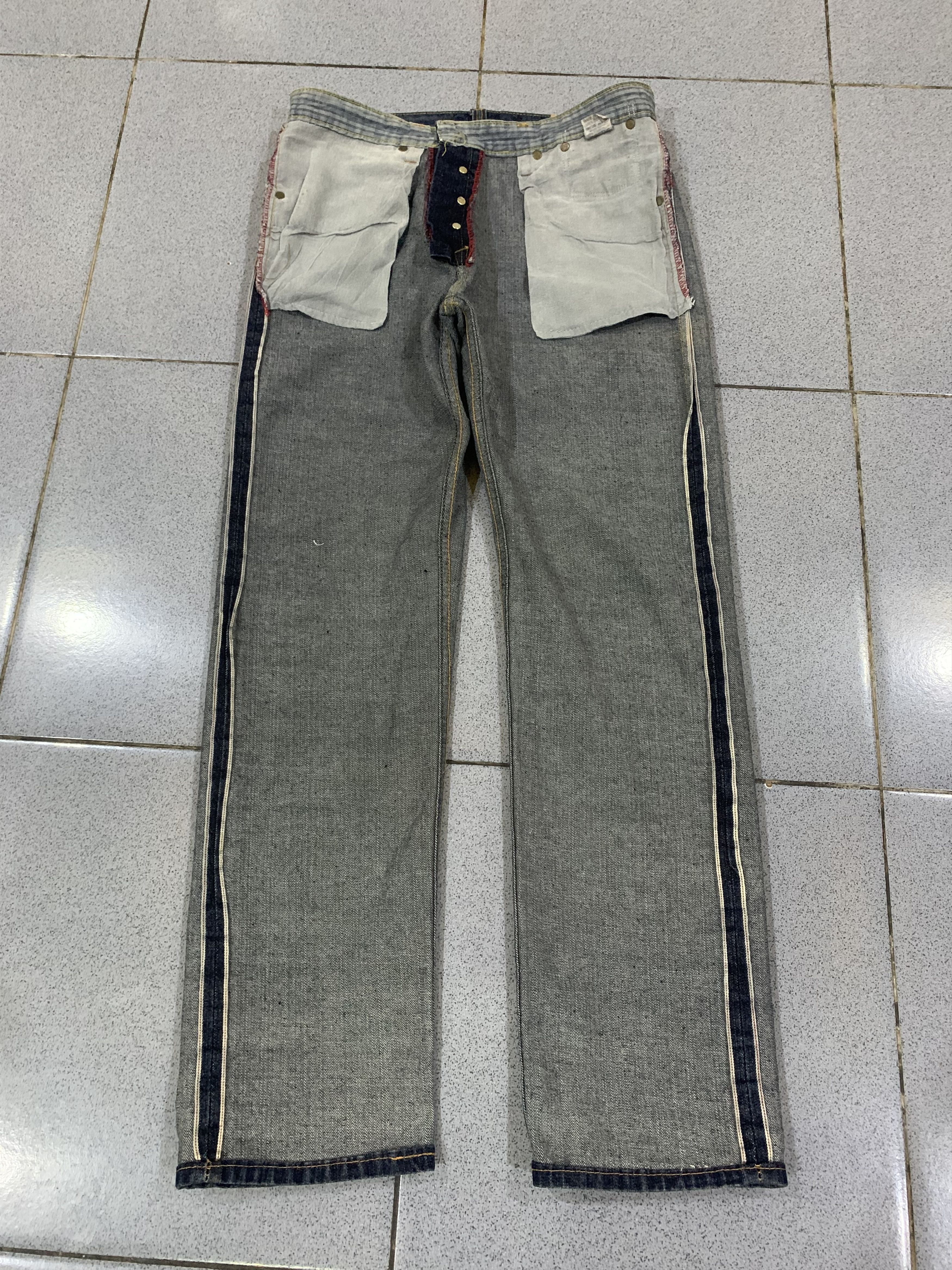 Levi's × Levi's Vintage Clothing × Vintage Levi’s 501 Selvedge Vintage Made In USA Size US 31 - 8 Thumbnail
