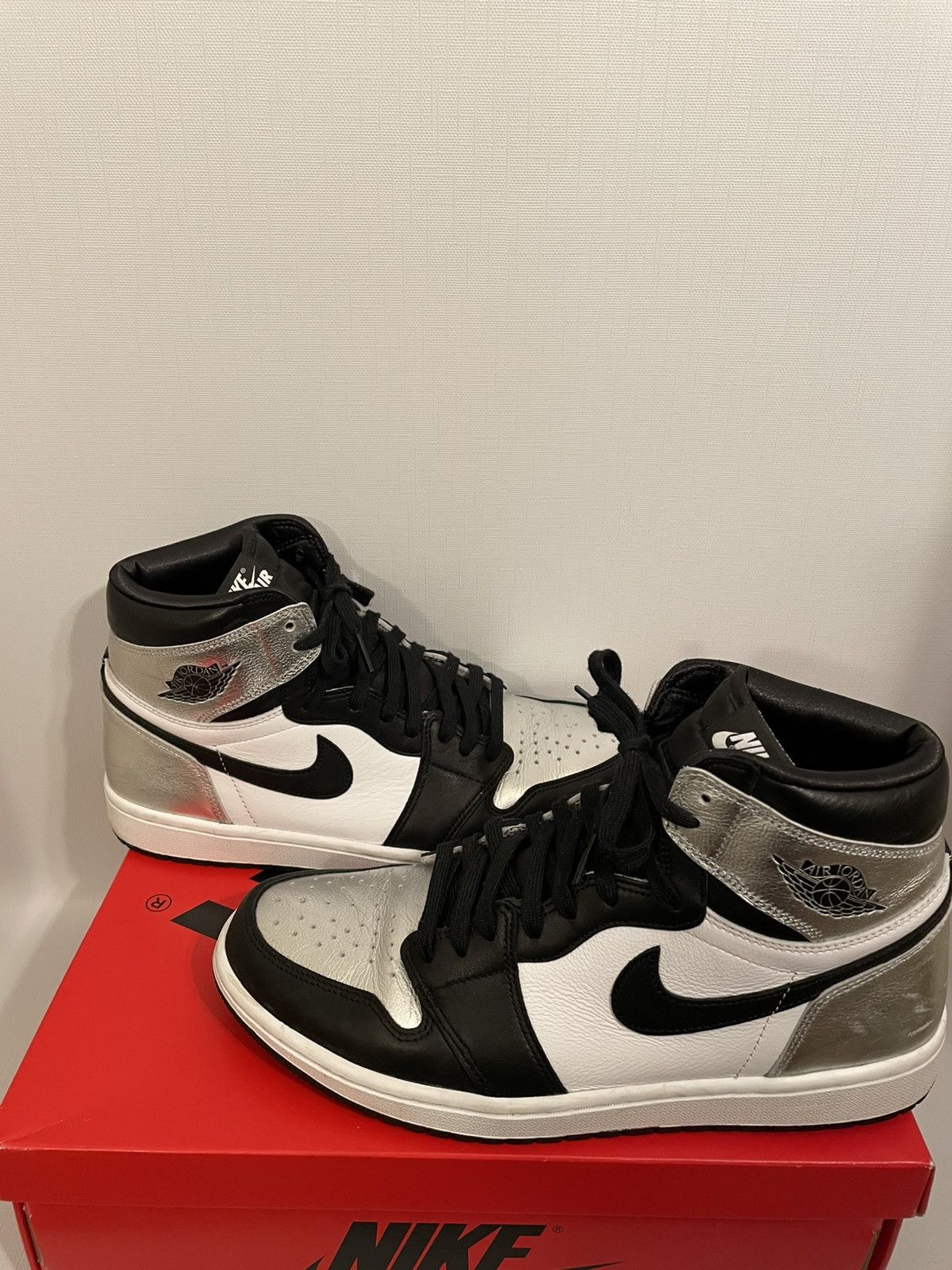 Nike Jordan 1 Silver Toe Size W 11.5 ,E44, Uk 9 Size US 11.5 / IT 41.5 - 1 Thumbnail