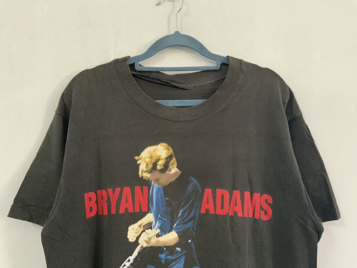 Band Tees Vintage Bryan Adams Waking Up The World Tour ‘93 Tee Size US M / EU 48-50 / 2 - 3 Thumbnail