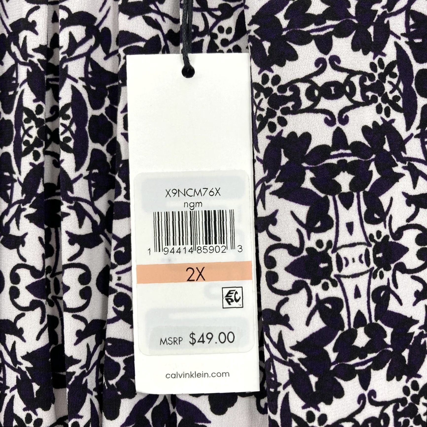Calvin Klein VINTAGE? (No) Calvin Klein Blouse Womens 2X Black White Sleeveless Stretch Pleated Keyhole Top Size XXL / US 16-18 / IT 52-54 - 4 Thumbnail