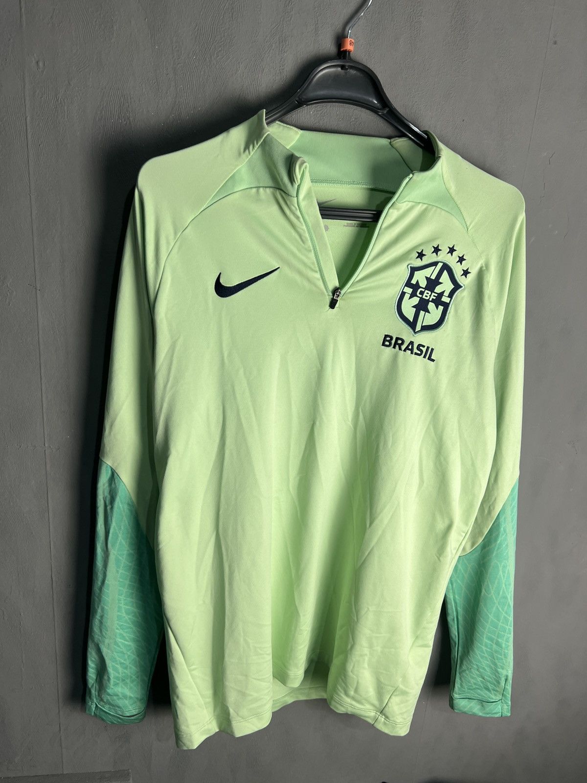 Nike 🇧🇷 Nike Brazil soccer Jersey Long Sleeve Training rare Size US M / EU 48-50 / 2 - 2 Thumbnail