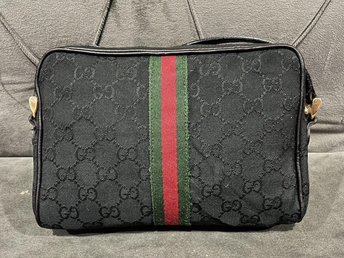 Gucci Authentic GUCCI Vintage Crossbody Bag Size ONE SIZE - 2 Thumbnail