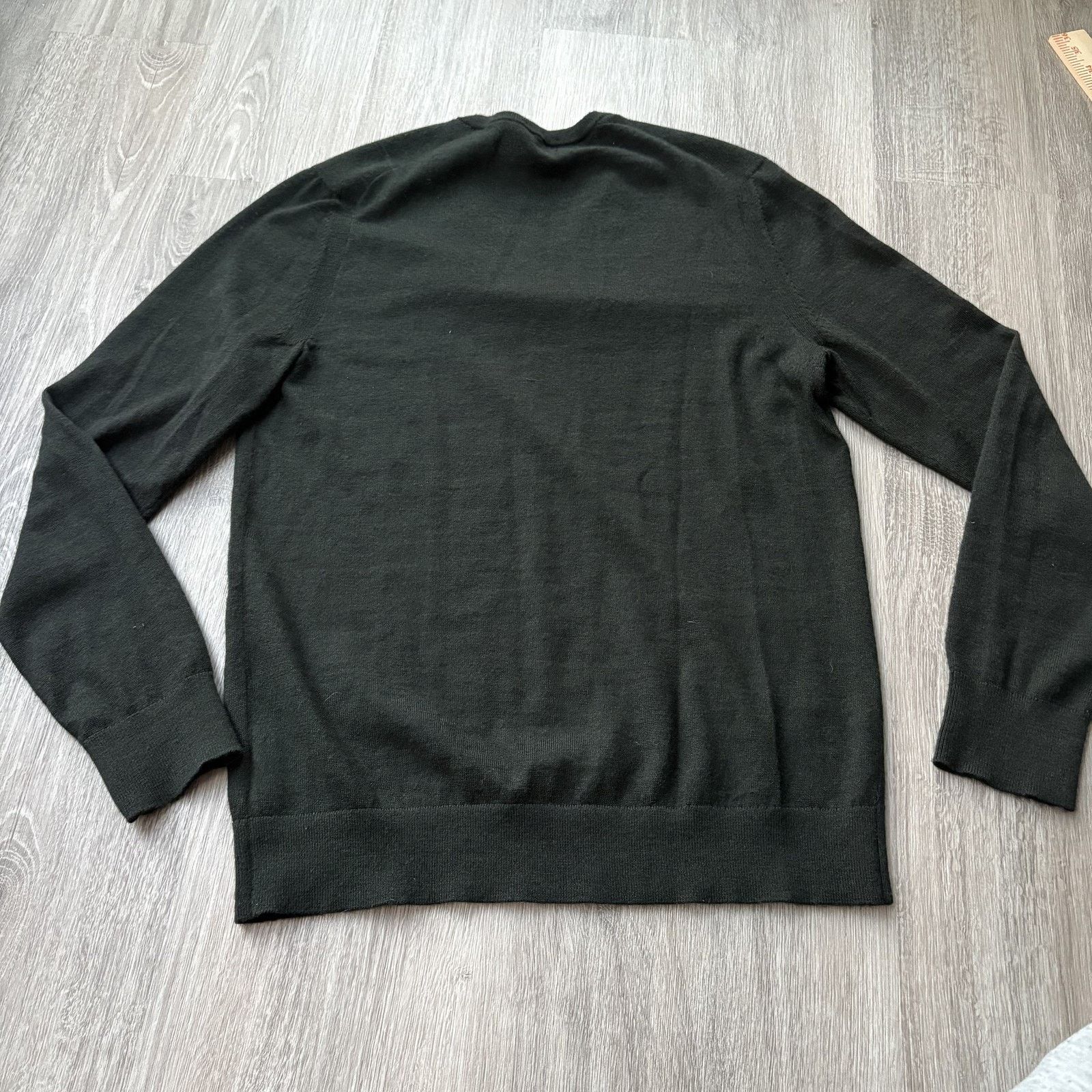 Express Express Men's Merino Wool Blend V-Neck Sweater M Black Long Size US M / EU 48-50 / 2 - 8 Thumbnail