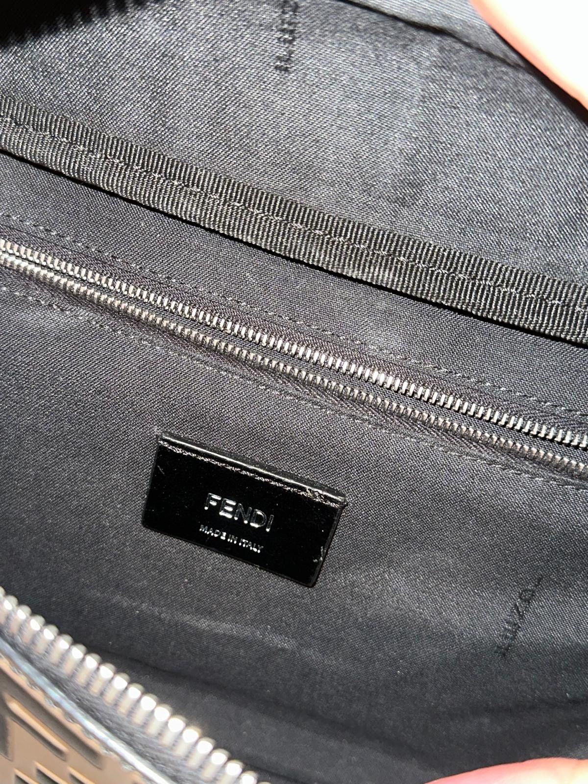 Fendi Fendi Monogram Bag Size ONE SIZE - 4 Thumbnail