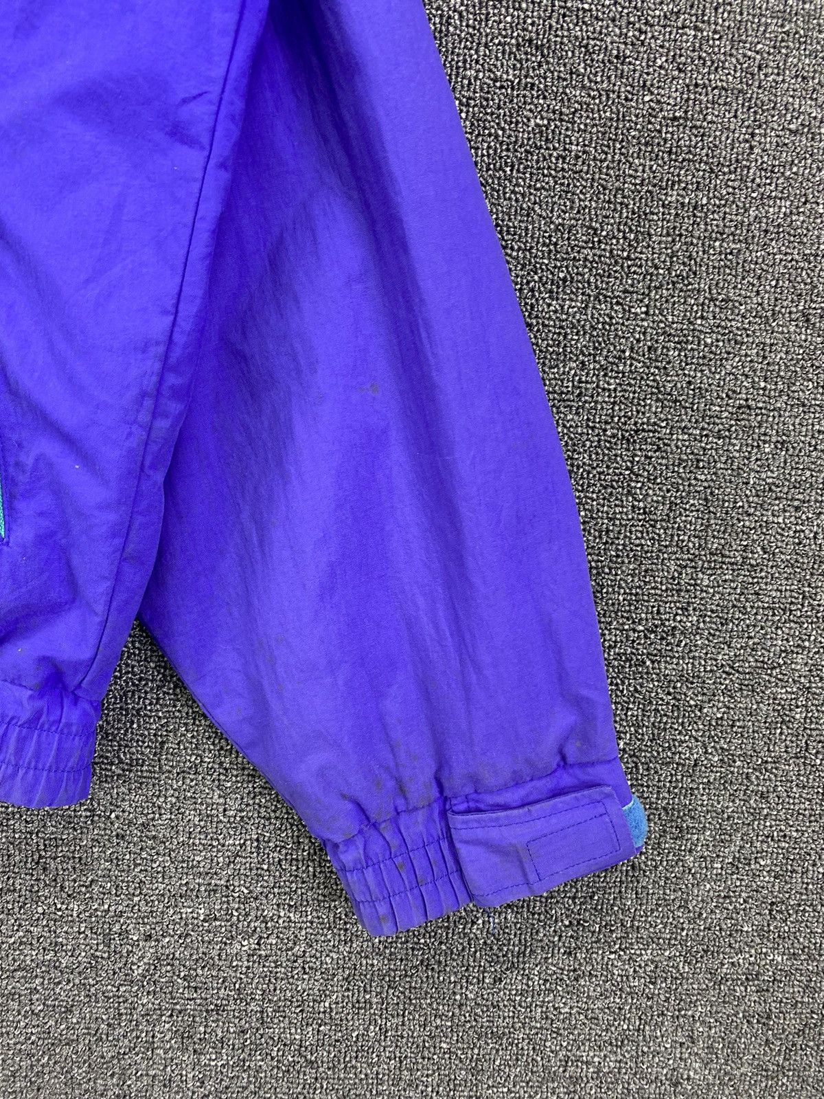 The North Face Vintage The North Face Spellout Light Jacket Size US L / EU 52-54 / 3 - 20 Thumbnail