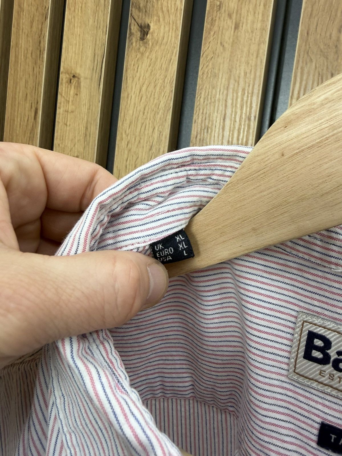 Barbour Barbour Men’s Seersucker Tailored Fit Short Sleeve Shirt Size US L / EU 52-54 / 3 - 8 Thumbnail