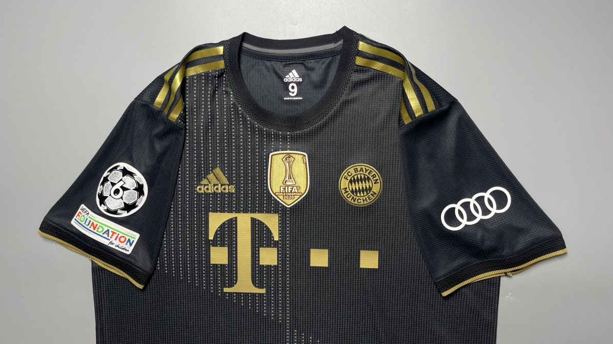 Vintage BAYERN ADIDAS 2021/2022 SOCCER AWAY JERSEY #13 CHOUPO-MOTING Size US XXL / EU 58 / 5 - 3 Thumbnail