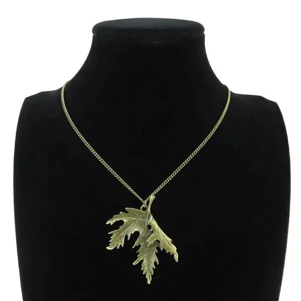 Jewelry × Vintage Plant Folding Maple Pendant Necklaces Size ONE SIZE - 3 Thumbnail