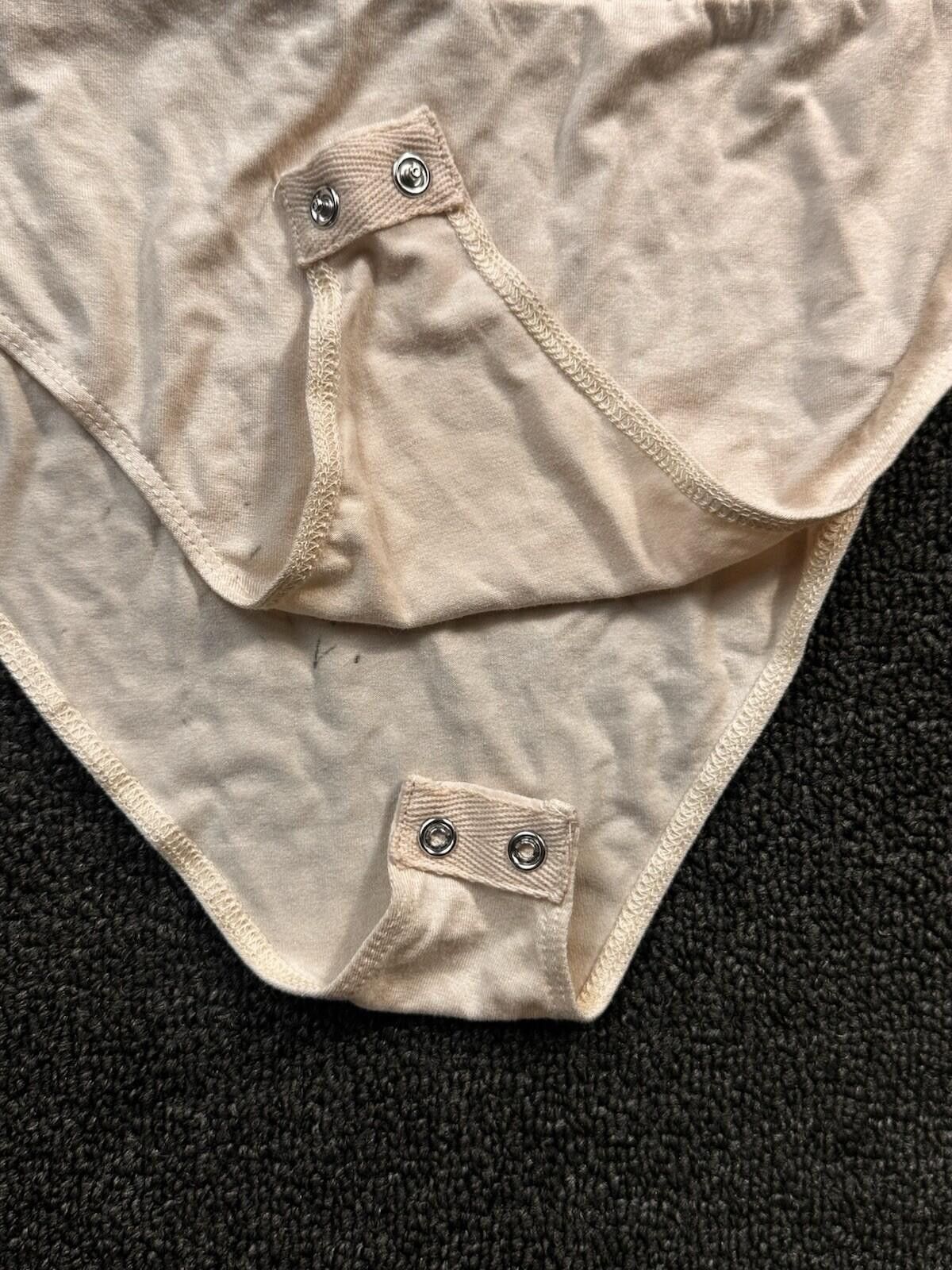 Forever 21 Forever 21 Beige Lace Trim Spaghetti Strap Bodysuit Size L Size ONE SIZE - 4 Thumbnail