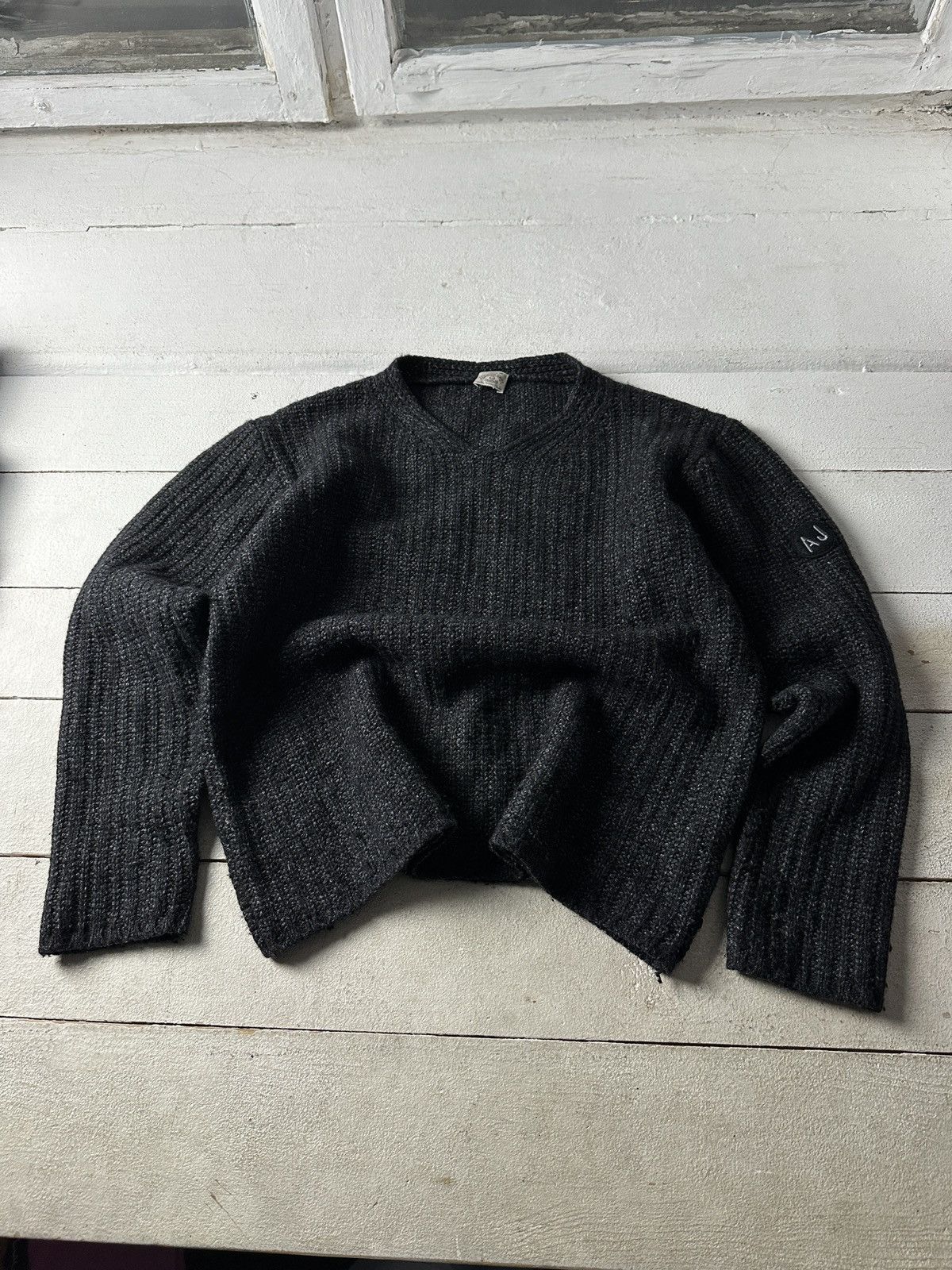 Armani 🚨ARMANI JEANS LONGSLEEVE SWEATER VNTG 90s Italy V NECK Size US S / EU 44-46 / 1 - 1 Thumbnail