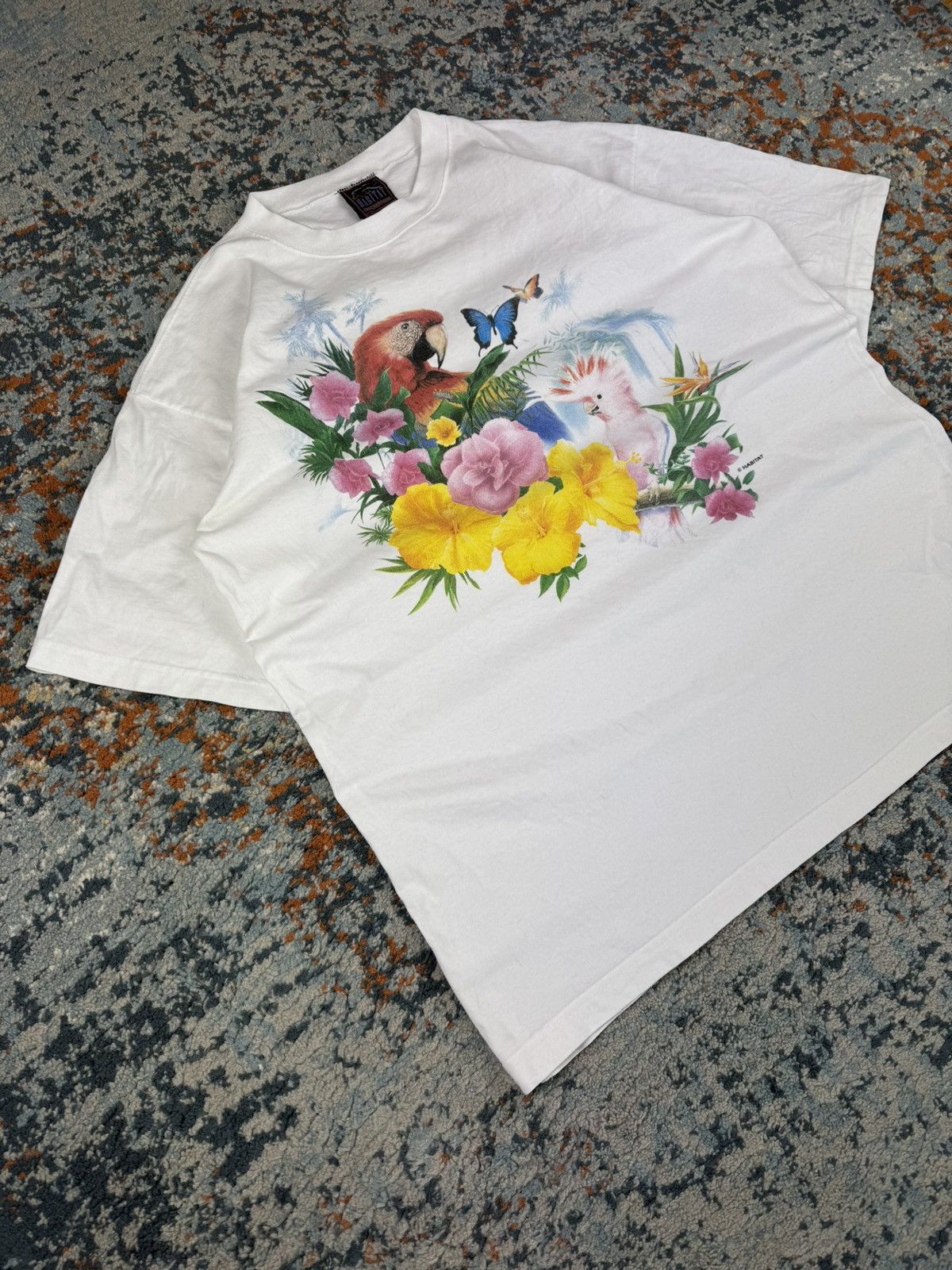 Vintage Vintage 90s parrots jungle animal print graphic tee Size US XL / EU 56 / 4 - 2 Thumbnail