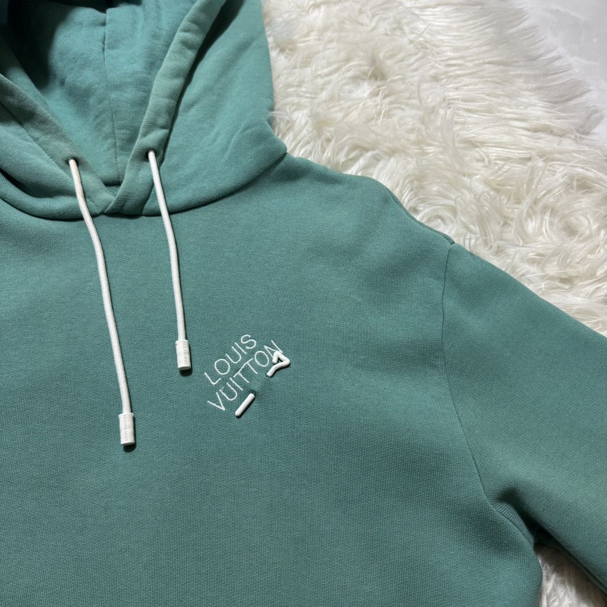 Louis Vuitton Authentic Louis Vuitton Signature Logo Fleece-Lined Hoodie Size US S / EU 44-46 / 1 - 9 Thumbnail
