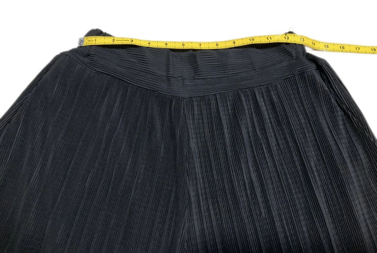 Japanese Brand 🔥Sick Japanese Pleated Issey Miyake Style Wide Pants Size US 30 / EU 46 - 8 Thumbnail