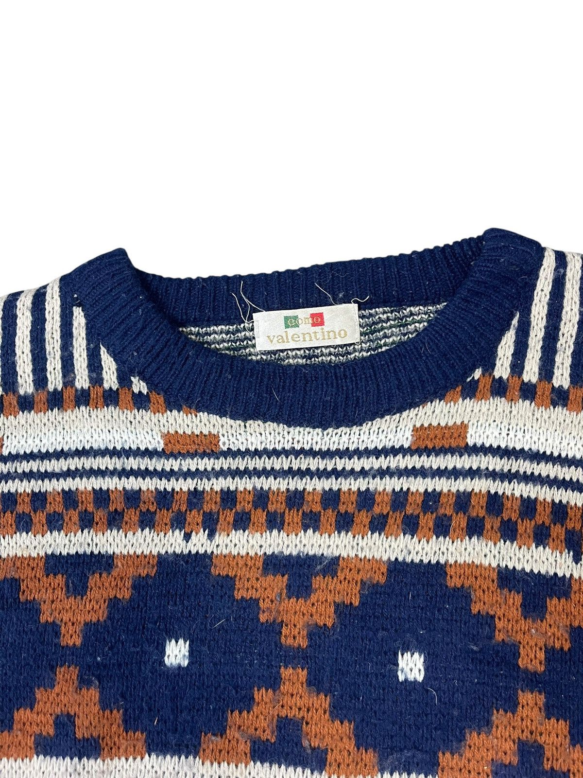 Valentino Vintage Valentino Knitwear Wool Aztec Sweater Size M / US 6-8 / IT 42-44 - 4 Thumbnail