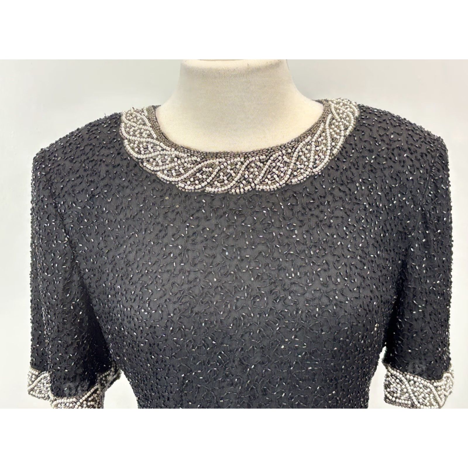 X-LARGE VINTAGE Laurence Kazar Beaded Top Shirt PXL Petite Black Silk Eveningwear 1990s Formal Womens Size XL / US 12-14 / IT 48-50 - 5 Thumbnail