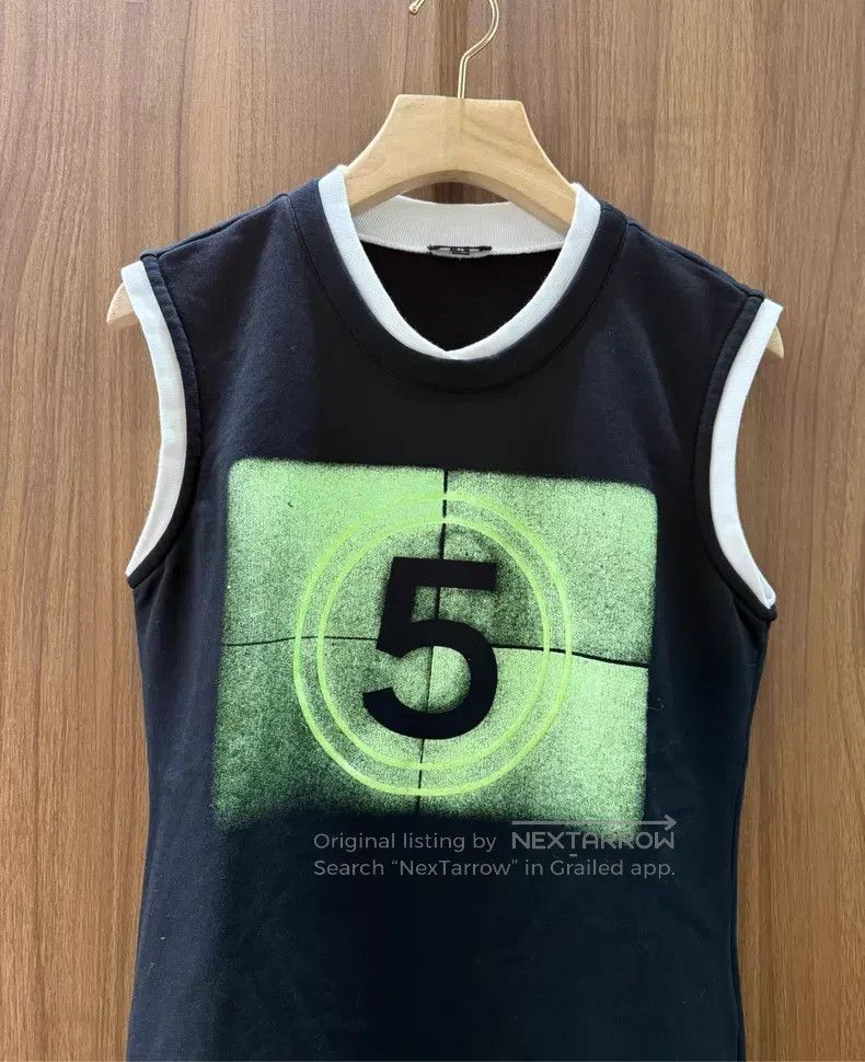 Chanel Chanel Number 5 sleeveless vest Size XS / US 0-2 / IT 36-38 - 3 Thumbnail