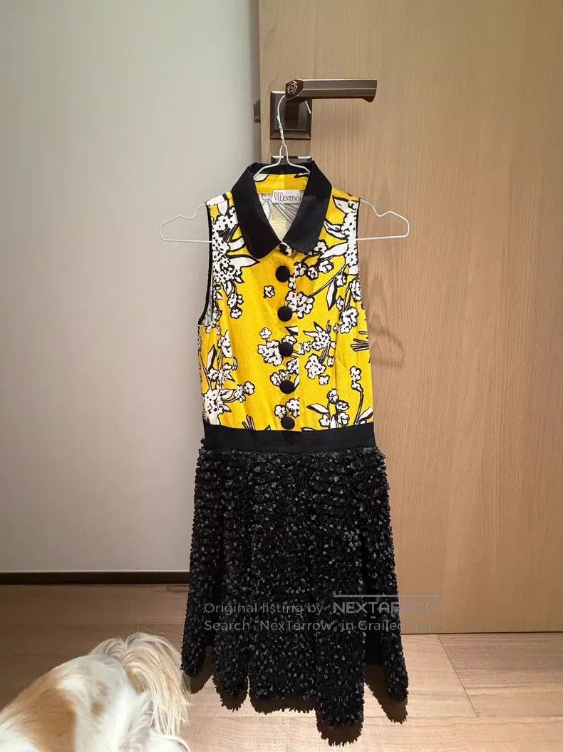 Valentino Valentino dress Size XS / US 0-2 / IT 36-38 - 1 Thumbnail