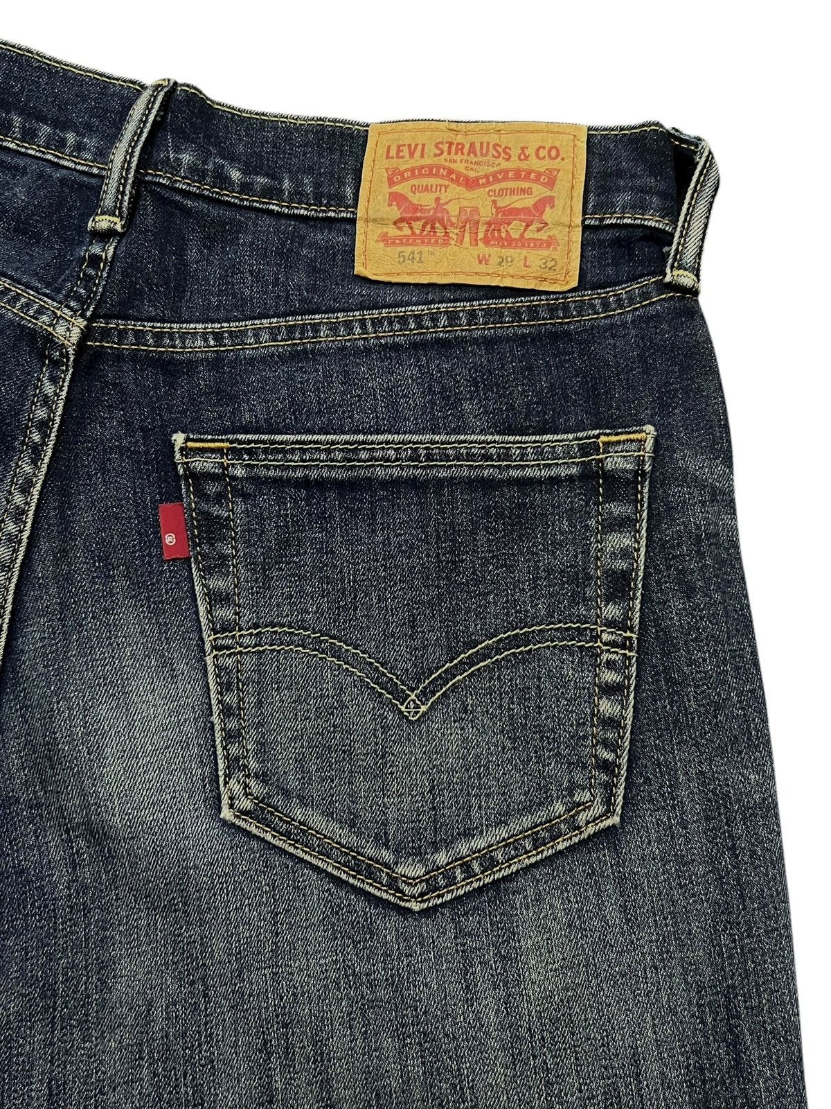 Levi's Vintage Levi’s 541 - Faded Wash, Distressed Denim Size US 31 - 8 Thumbnail