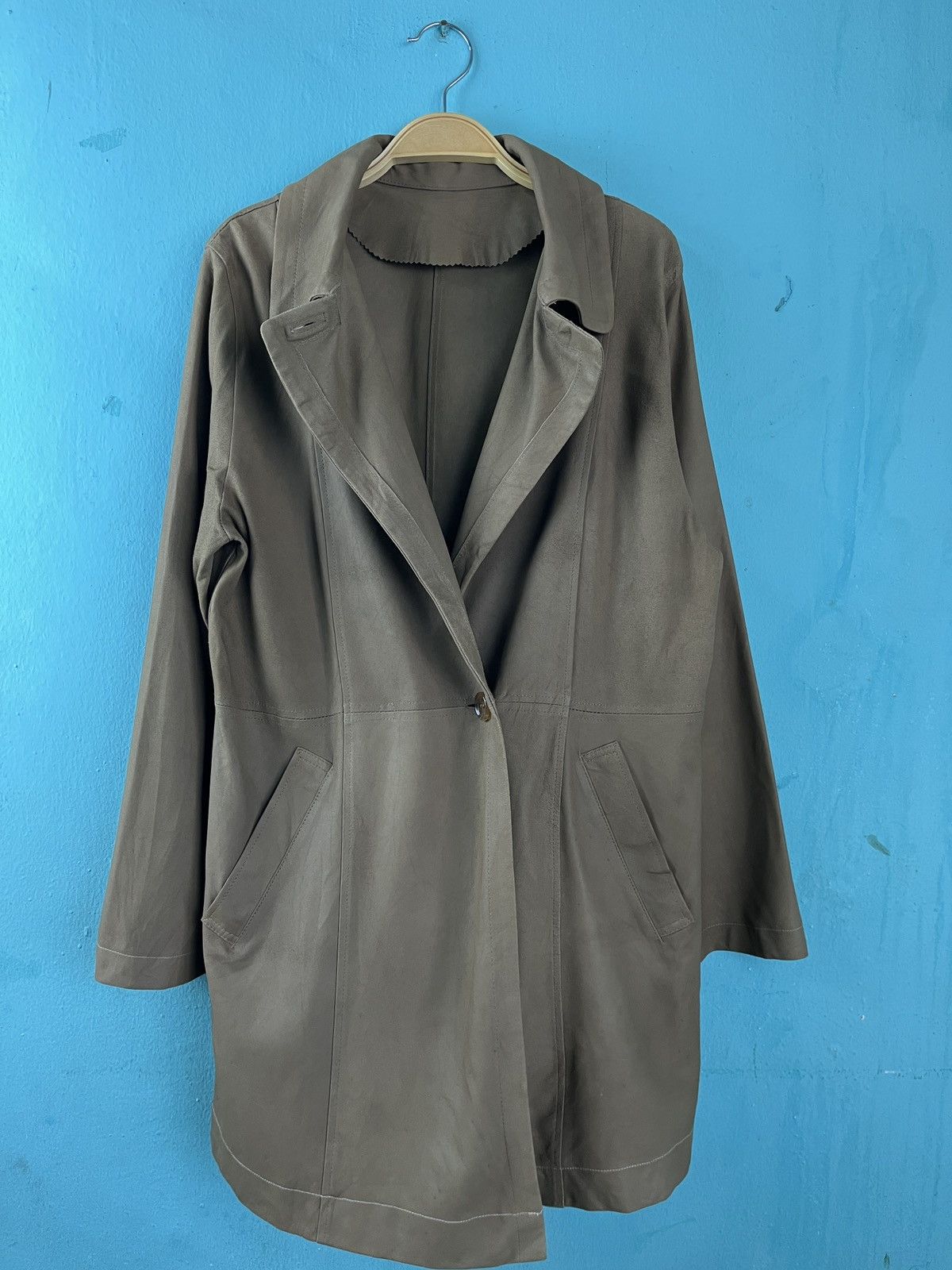 Balmain × Genuine Leather Balmain Paris Suede Leather Coat Size S / US 4 / IT 40 - 2 Thumbnail