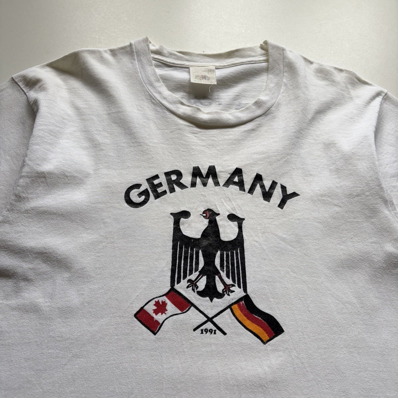 Fruit Of The Loom × Vintage Vintage Canadian Forces Europe T Shirt Large Canada Germany Size US L / EU 52-54 / 3 - 2 Thumbnail