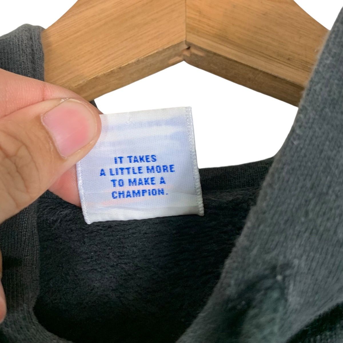 Champion CHAMPION Pullover Hoodies Sweatshirt #1331-C60 Size US M / EU 48-50 / 2 - 12 Thumbnail