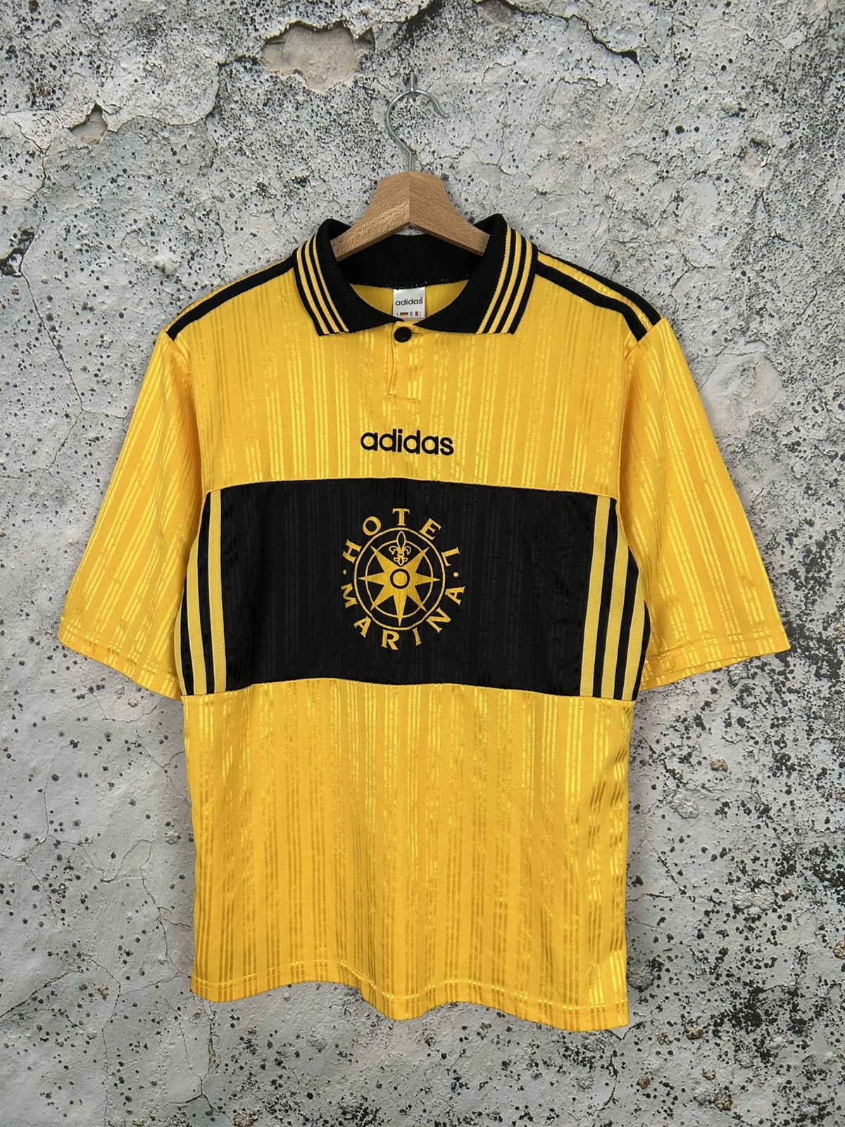 Adidas Vintage Adidas Jersey Sport Football Soccer Retro 90s Size US S / EU 44-46 / 1 - 1 Thumbnail