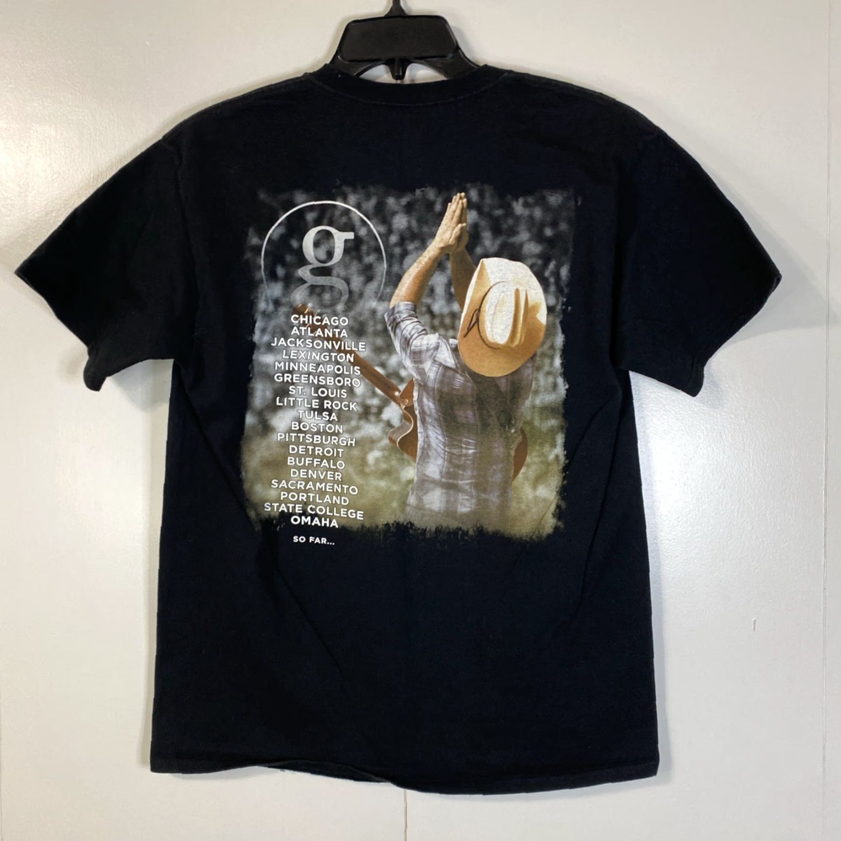 Hanes Garth Brooks Tour T Shirt World Tour 2015 Mens M Hanes Black Short Sleeve Music Band Shirt Size US M / EU 48-50 / 2 - 5 Thumbnail