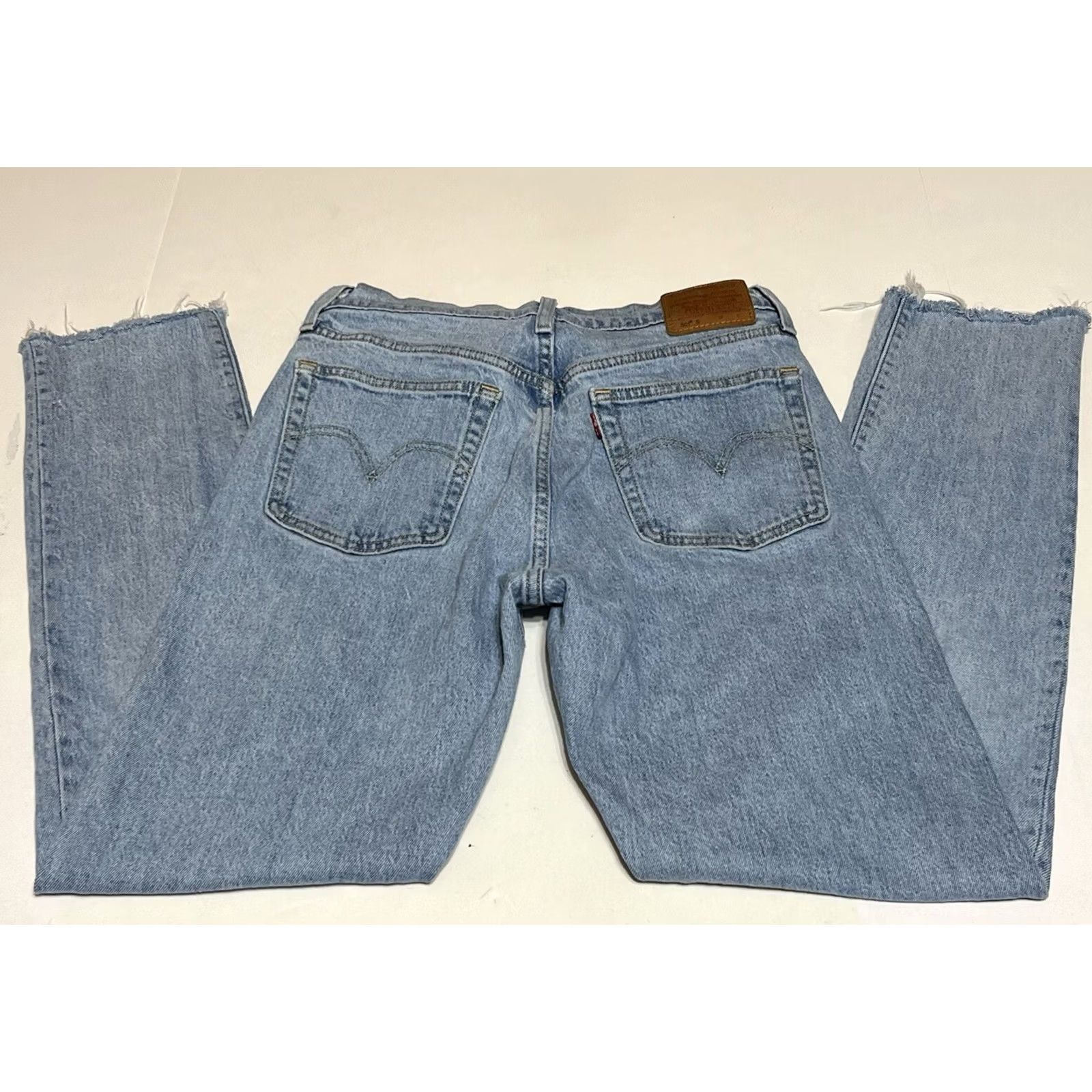 Levi's Levi's 501 Skinny Jeans Womens Blue Light Wash Denim 27 Skinny 5-Pocket Distressed Stretch Cropped 27.5in Inseam Regular Size 27 Size 27" / US 4 / IT 40 - 2 Thumbnail