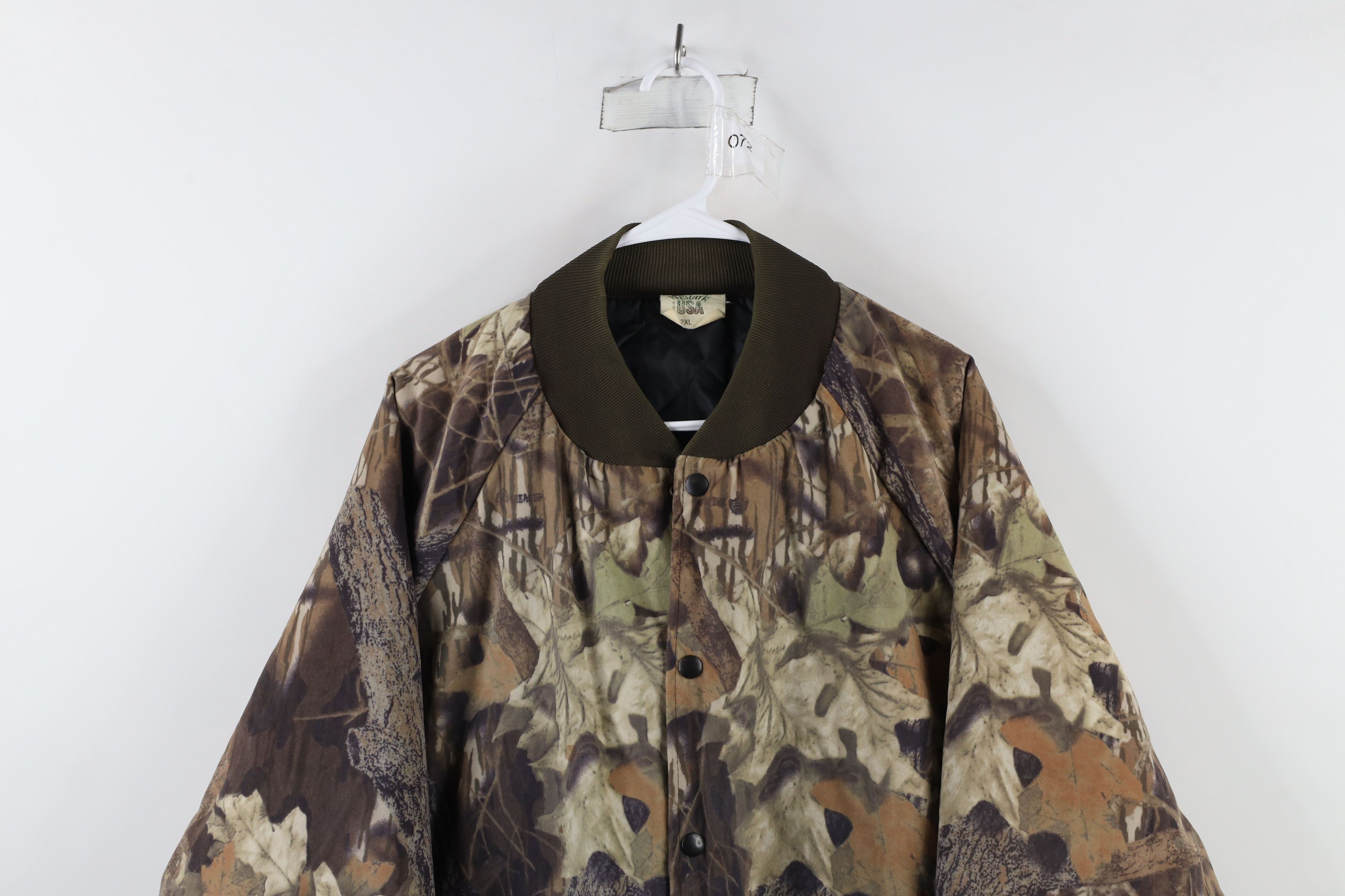 Vintage Vintage 80s Camouflage Soft Cloth Quilt Bomber Jacket USA Size US XXL / EU 58 / 5 - 2 Thumbnail