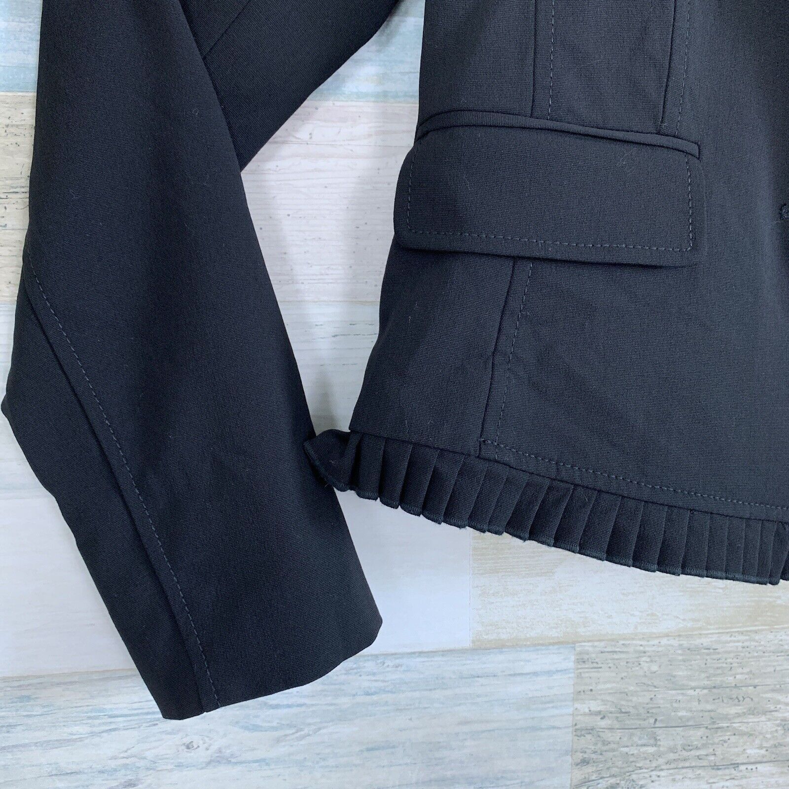 Other Worth Wool Ruffle Blazer Jacket Black Ruffle Hem Cropped 4 Size S / US 4 / IT 40 - 3 Thumbnail