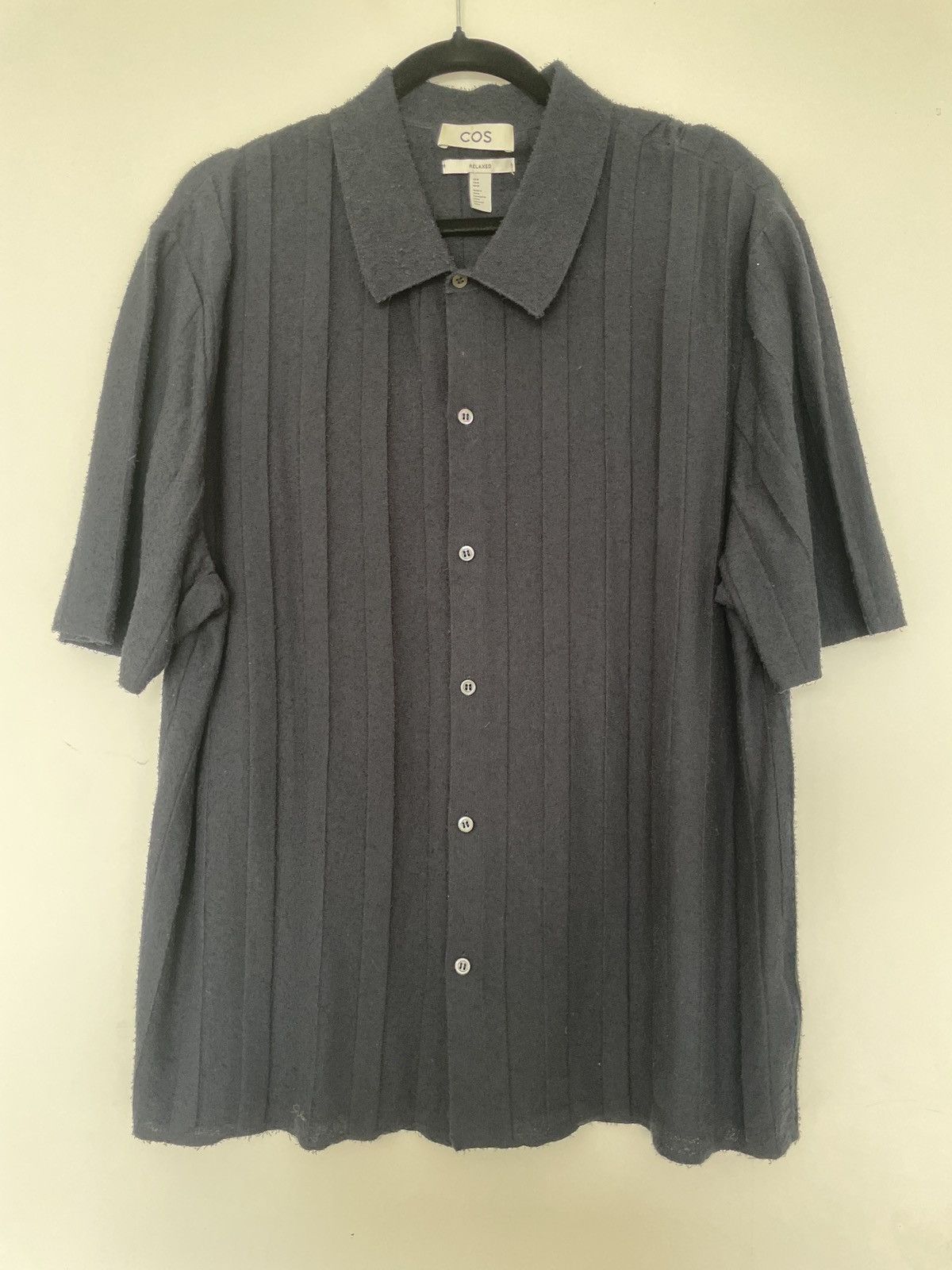 Cos Pleated button up shirt Size US M / EU 48-50 / 2 - 1 Thumbnail