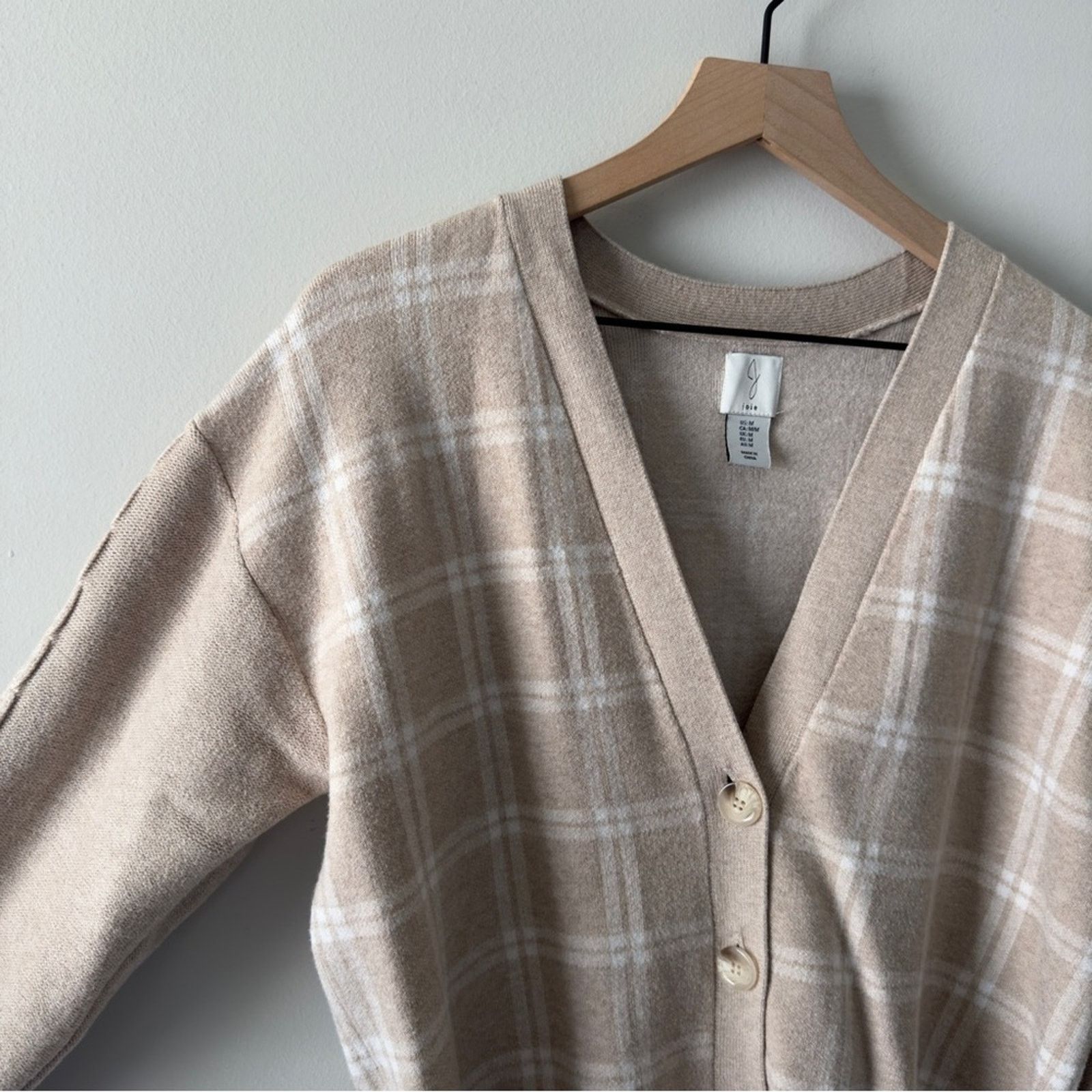 Joie Joie Beige Plaid Cardigan long sleeve cable knit accent EUC Size M / US 6-8 / IT 42-44 - 5 Thumbnail
