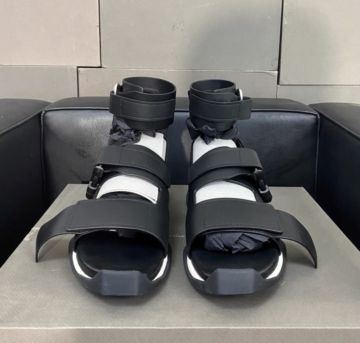 Rick Owens Rick Owens Tank Sole Sandals Size US 7 / EU 40 - 1 Thumbnail