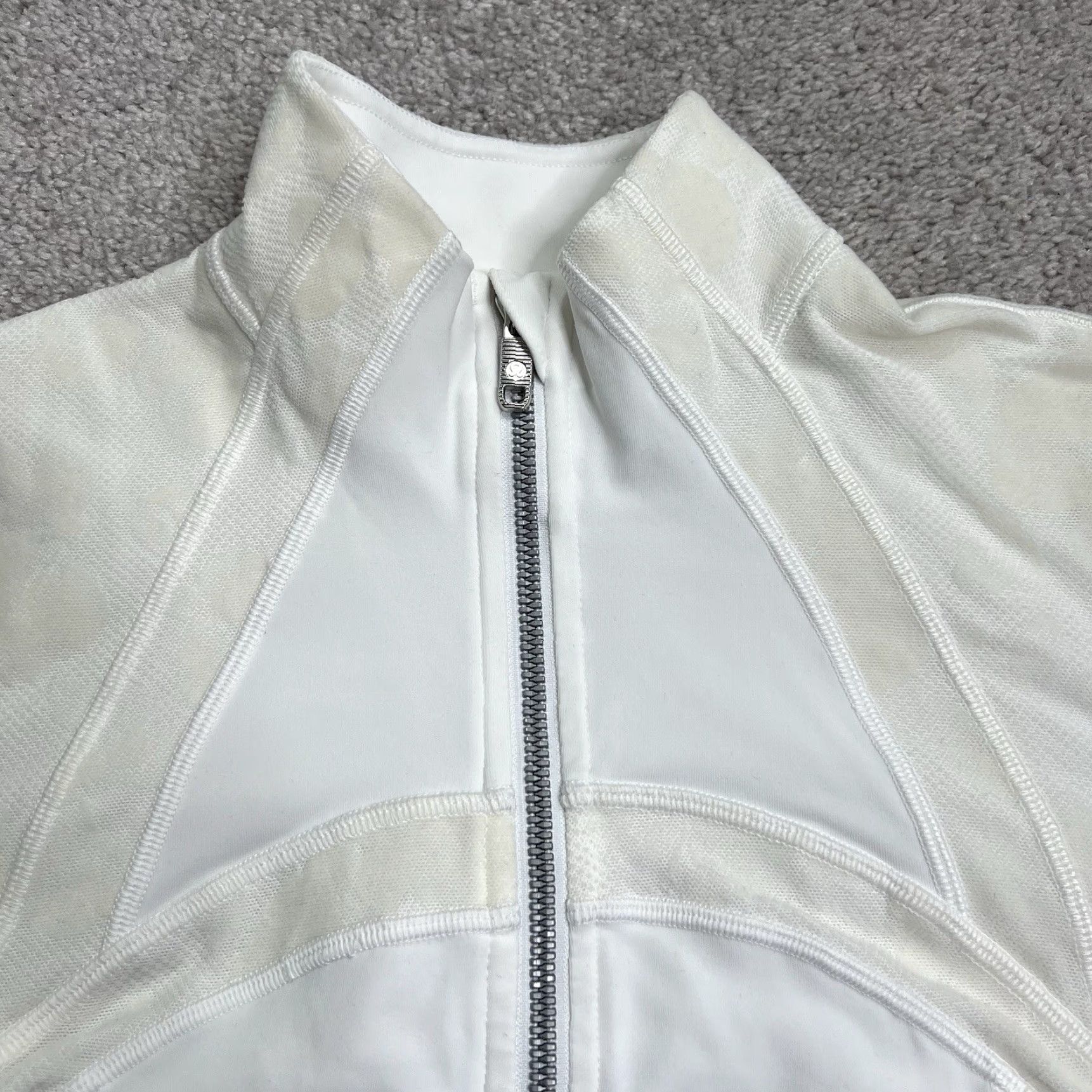 Lululemon Lululemon Define Jacket Women Size 6 Floral Texture White Ivory Full Zip Stretch Size M / US 6-8 / IT 42-44 - 3 Thumbnail