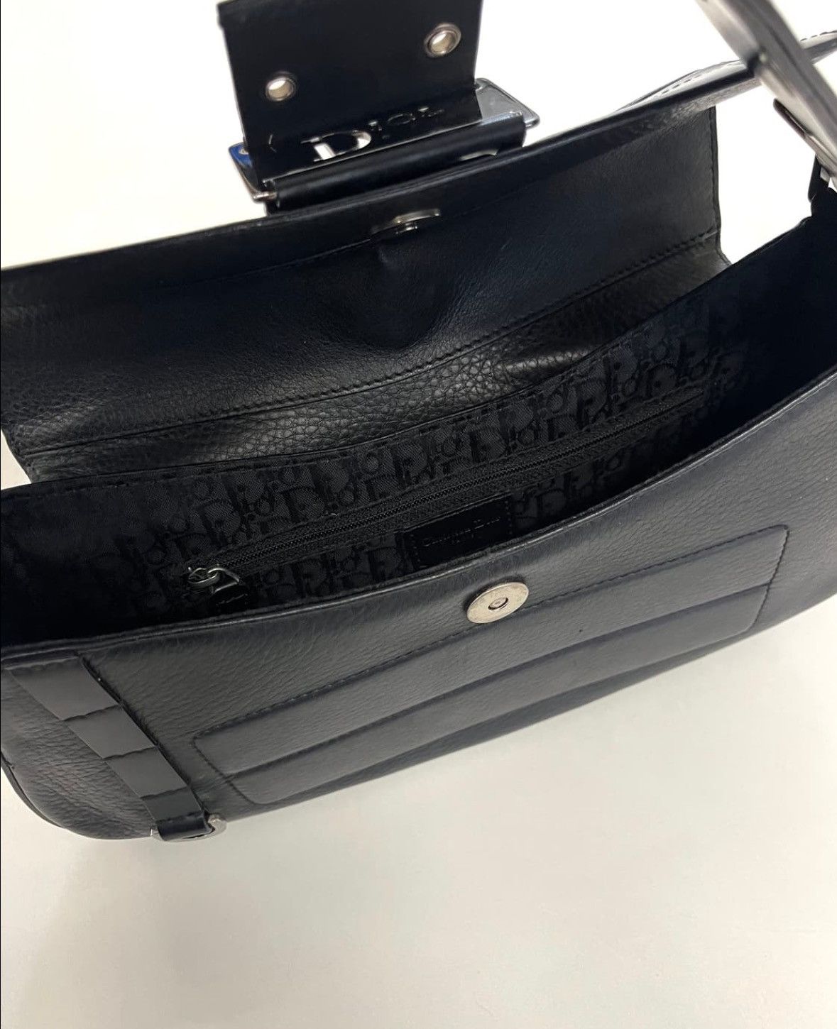 Dior 2002 Dior Street Chic Columbus Leather Bag Size ONE SIZE - 6 Thumbnail