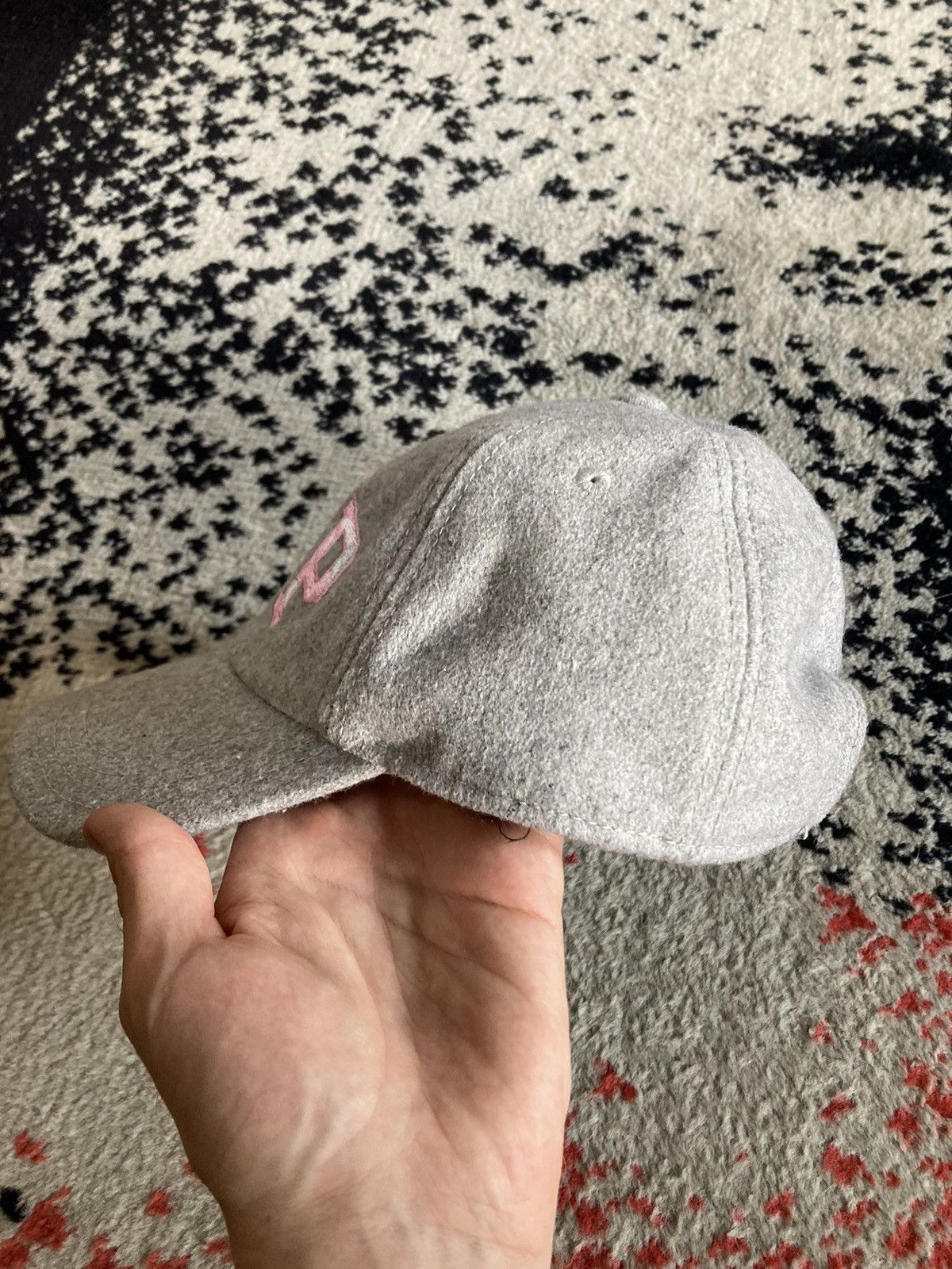 Gap Grey wool type pink camo Gap baseball hat Size ONE SIZE - 6 Thumbnail