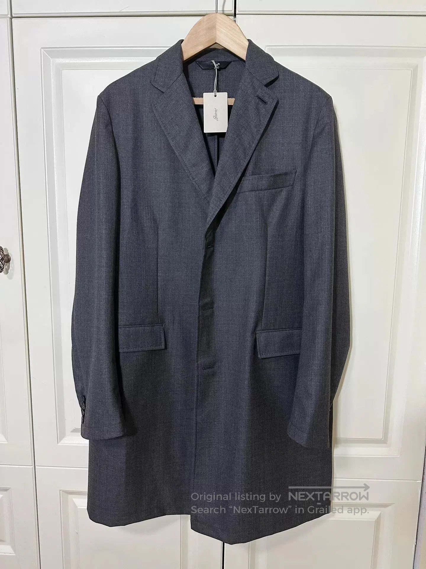 Brioni Black Long Tailored Coat - Size L. Size US L / EU 52-54 / 3 - 1 Thumbnail